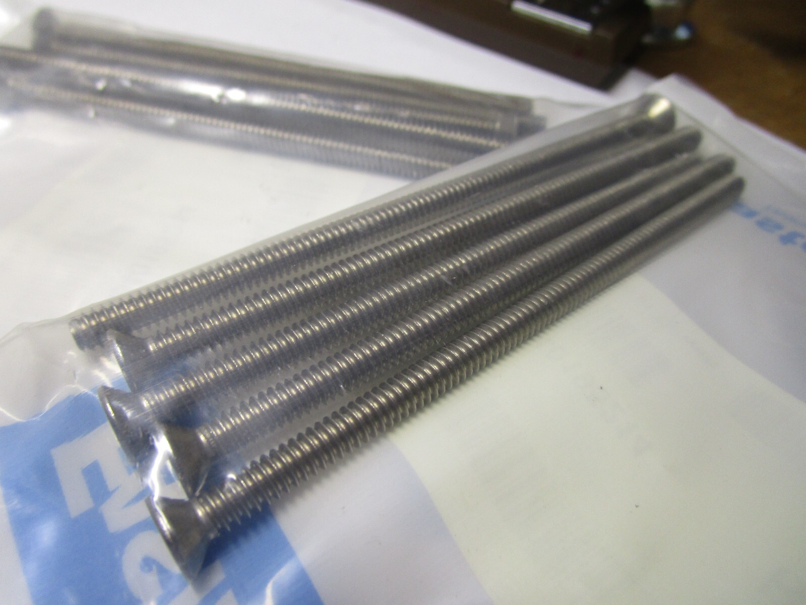 #10-24 x 4″ Phillips Flat Head Grade 18-8 Stainless Steel Machine Screw QTY 10
