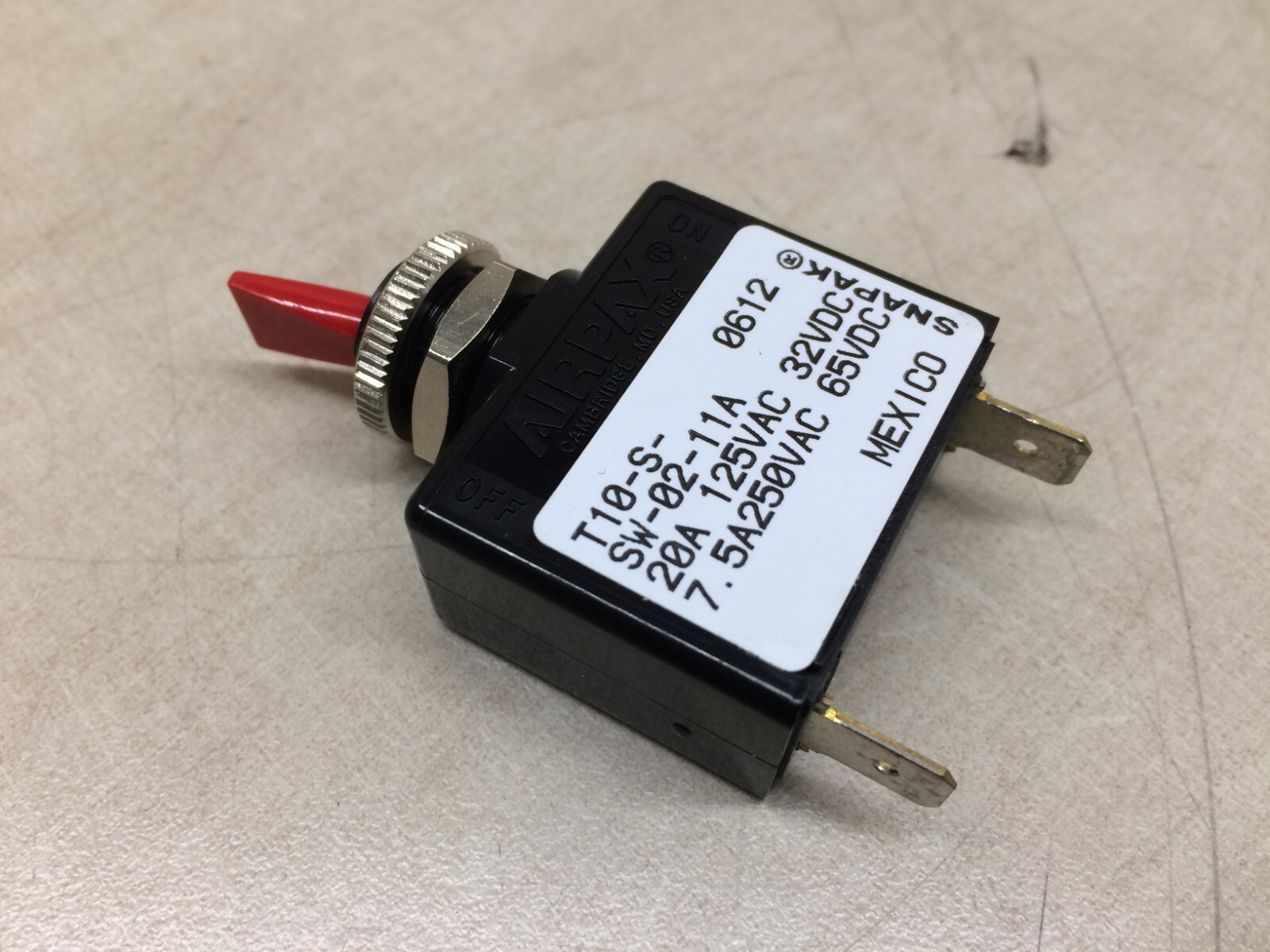 Airpax Hydraulic Magnetic Circuit T10-S-SW-02-11A Snapak Switch Paddle Handle