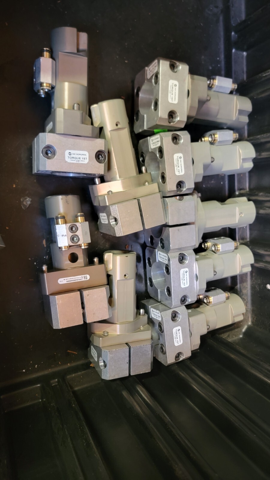 IMI Norgren LRA204NANNNN LINK RAIL ADAPTERS NEW OLD STOCK FREE SHIP LOC R1