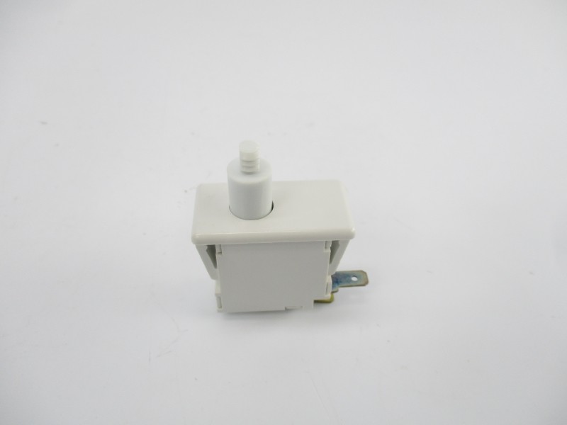 CHERRY 122107 E69 125/250VAC 10A NSNP