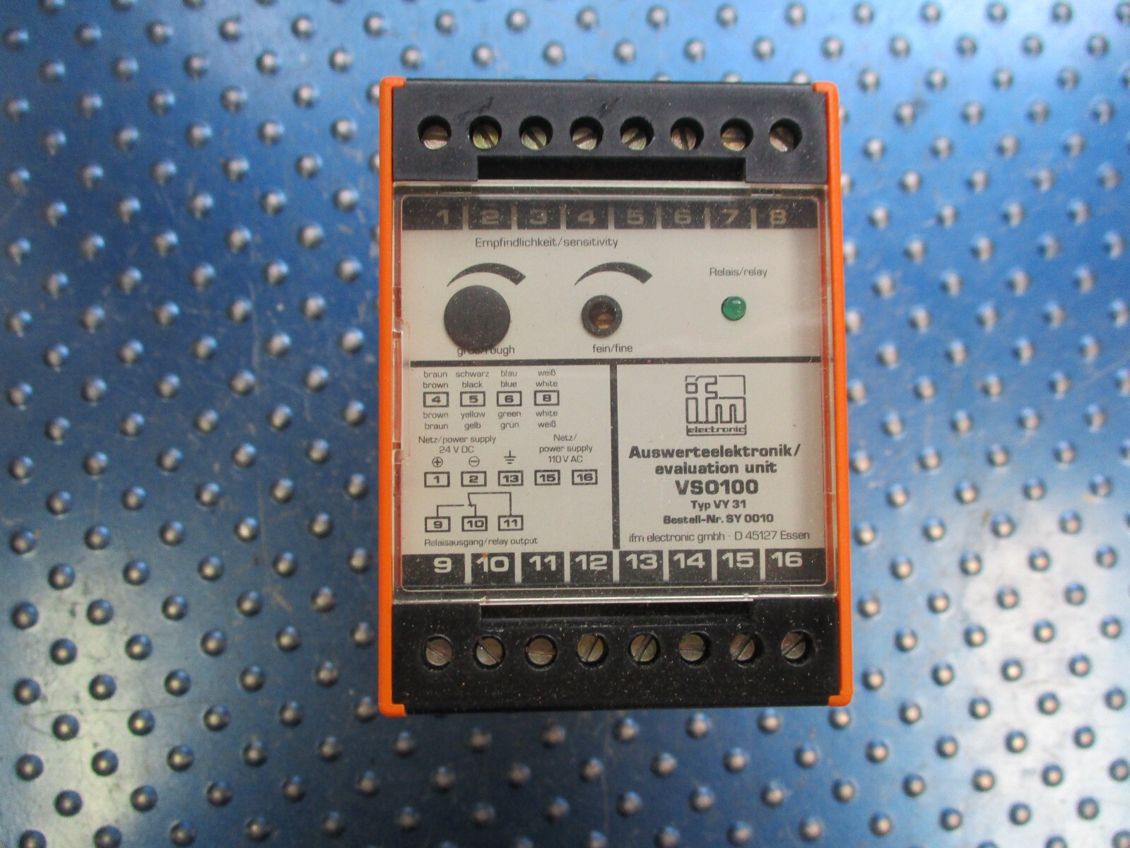 NEW IFM EVALUATION ELECTRONICS 110V 24V DC VS0100