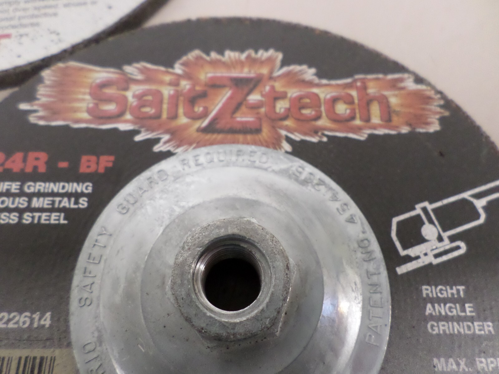 Lot of 2 – SAIT 22614 Z24R-BF 7 x 1/4 Type 27 Depressed Center Grinding Wheels