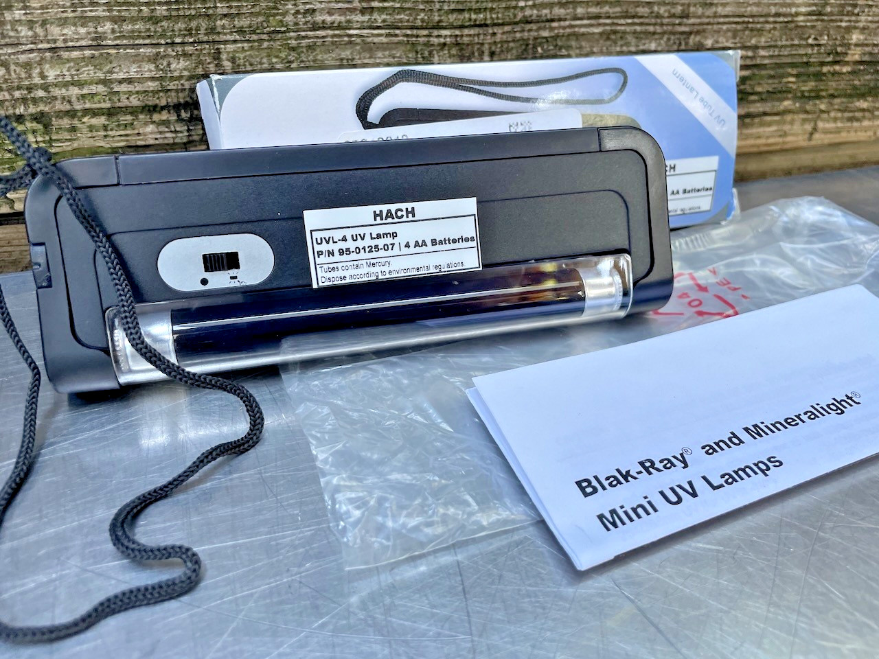 Hach UVL-4 UV Ultraviolet Lamp PN: 95-0125-07