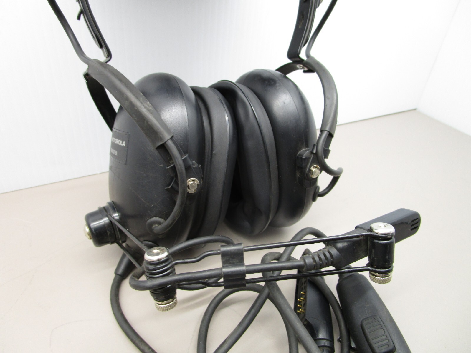Motorola RMN4019A Medium Duty Radio Headset with PTT Over the Head