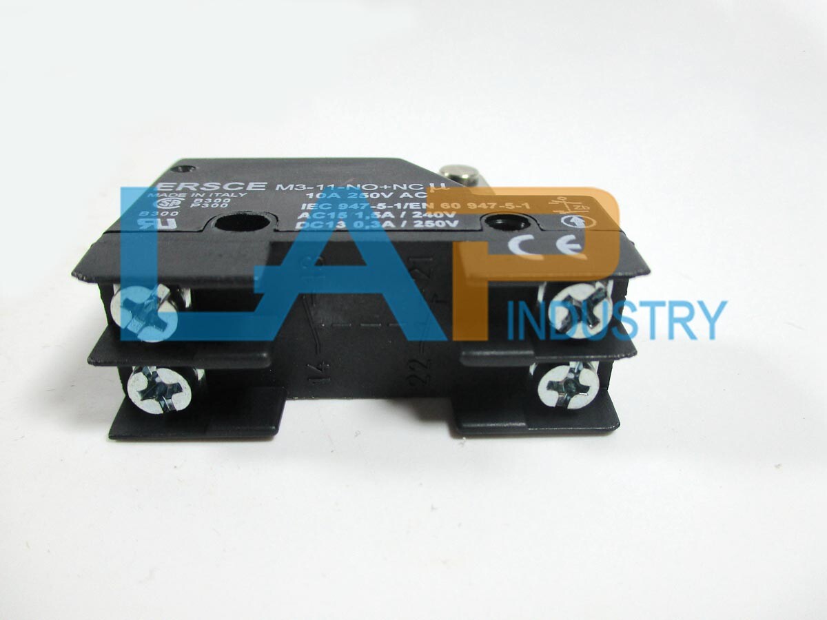 1PCS NEW FOR ERSCE micro switch M3-11-NO+NC(250VAC 10A) belt wheel