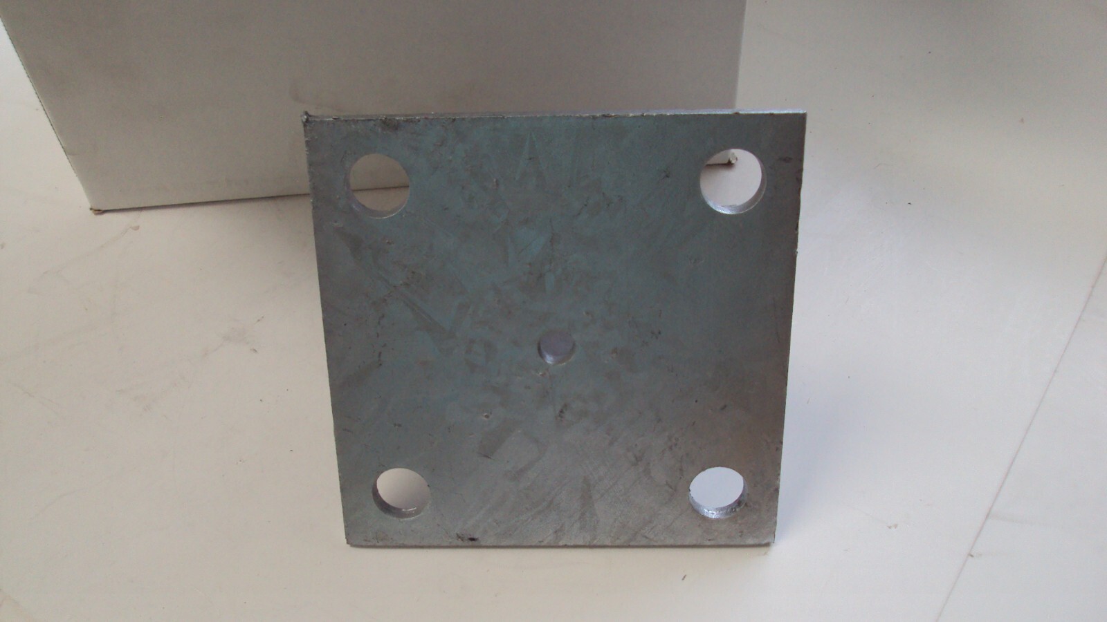PHOENIX POST BASE DOUBLE CHANNEL P/N B281SQHDG, 4 HOLE SQ 3-1/2″ HD