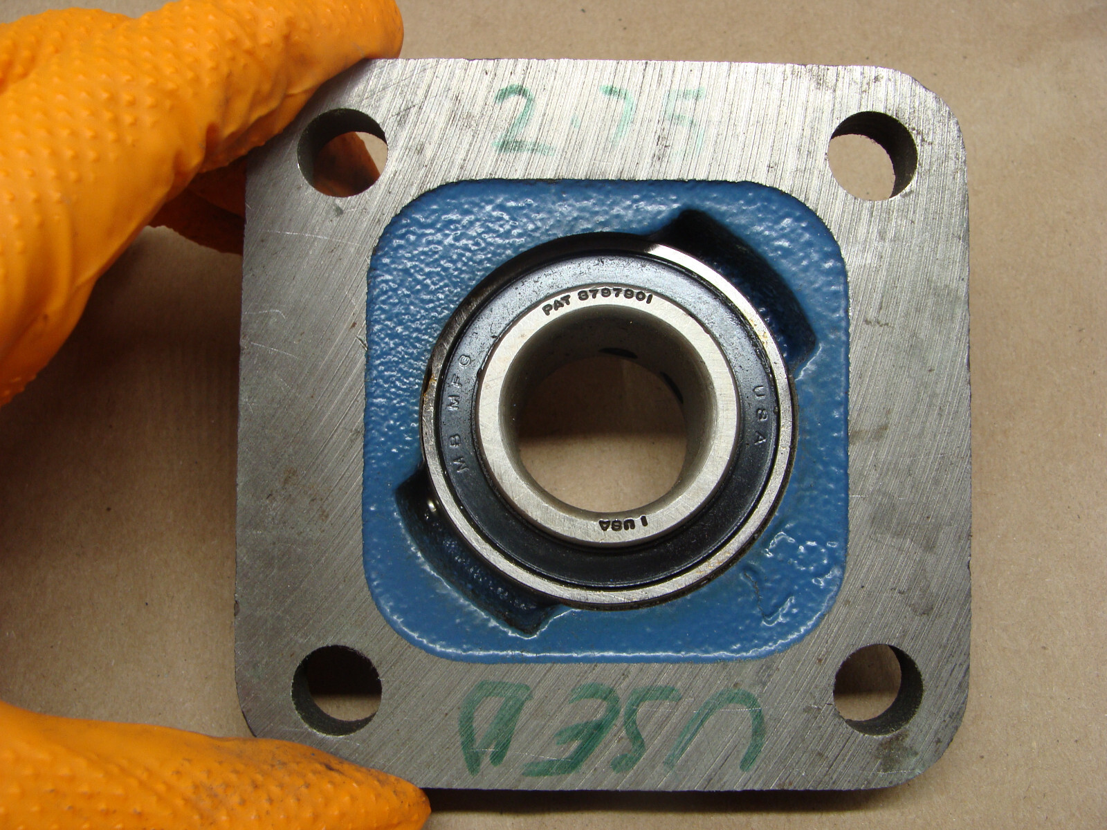 MB MFG 4 BOLT FLANGE BEARING F4-05 W/PAT 3797901 BEARING