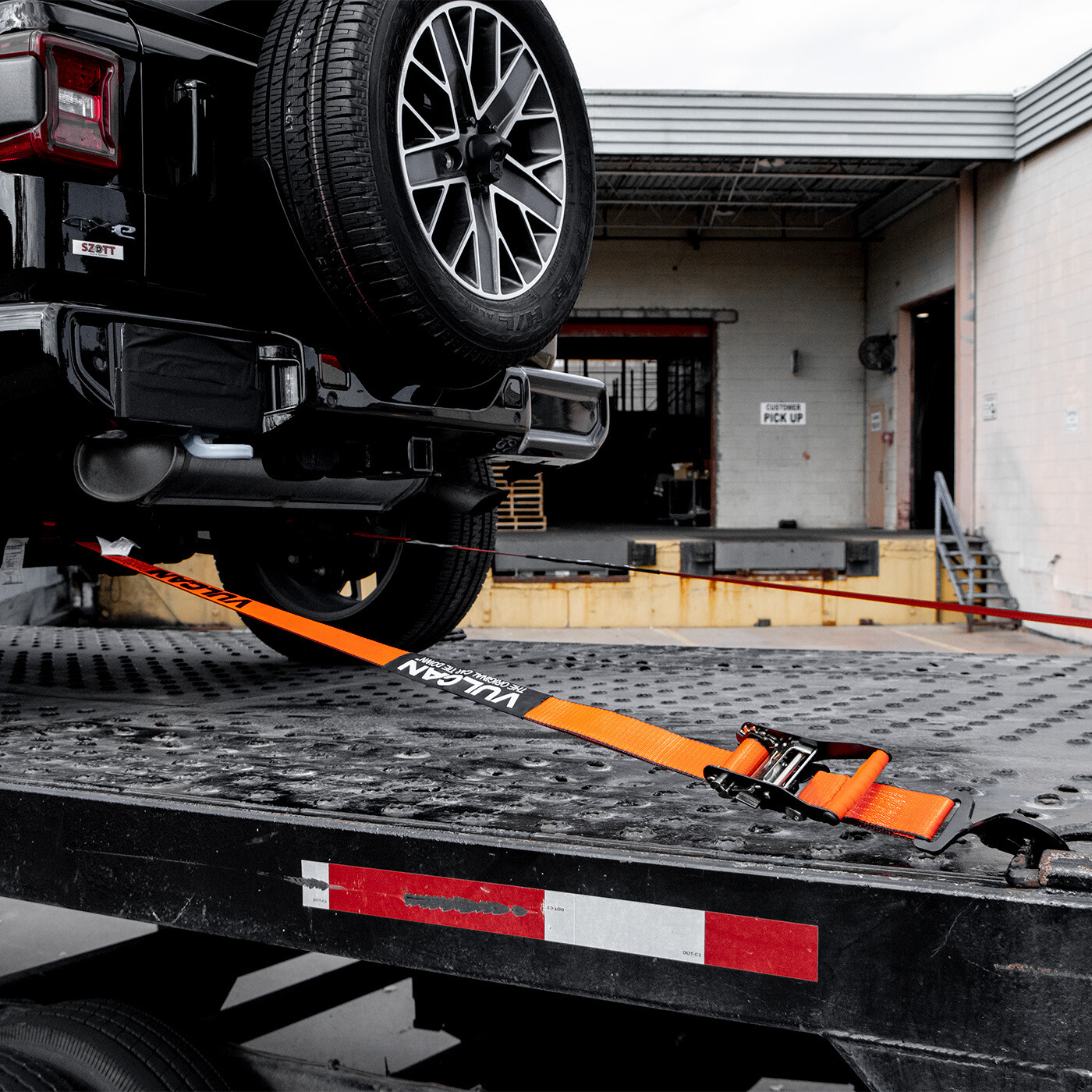 VULCAN PROSeries Orange Axle Strap Tie Down Kit – Snap Hook Ratchet Straps