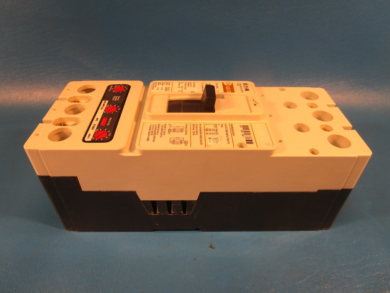 Eaton HJDDC3250W, Molded Case Breakers (MCCBs) 3P 250A 600V 50/60Hz 3Ph J Frame