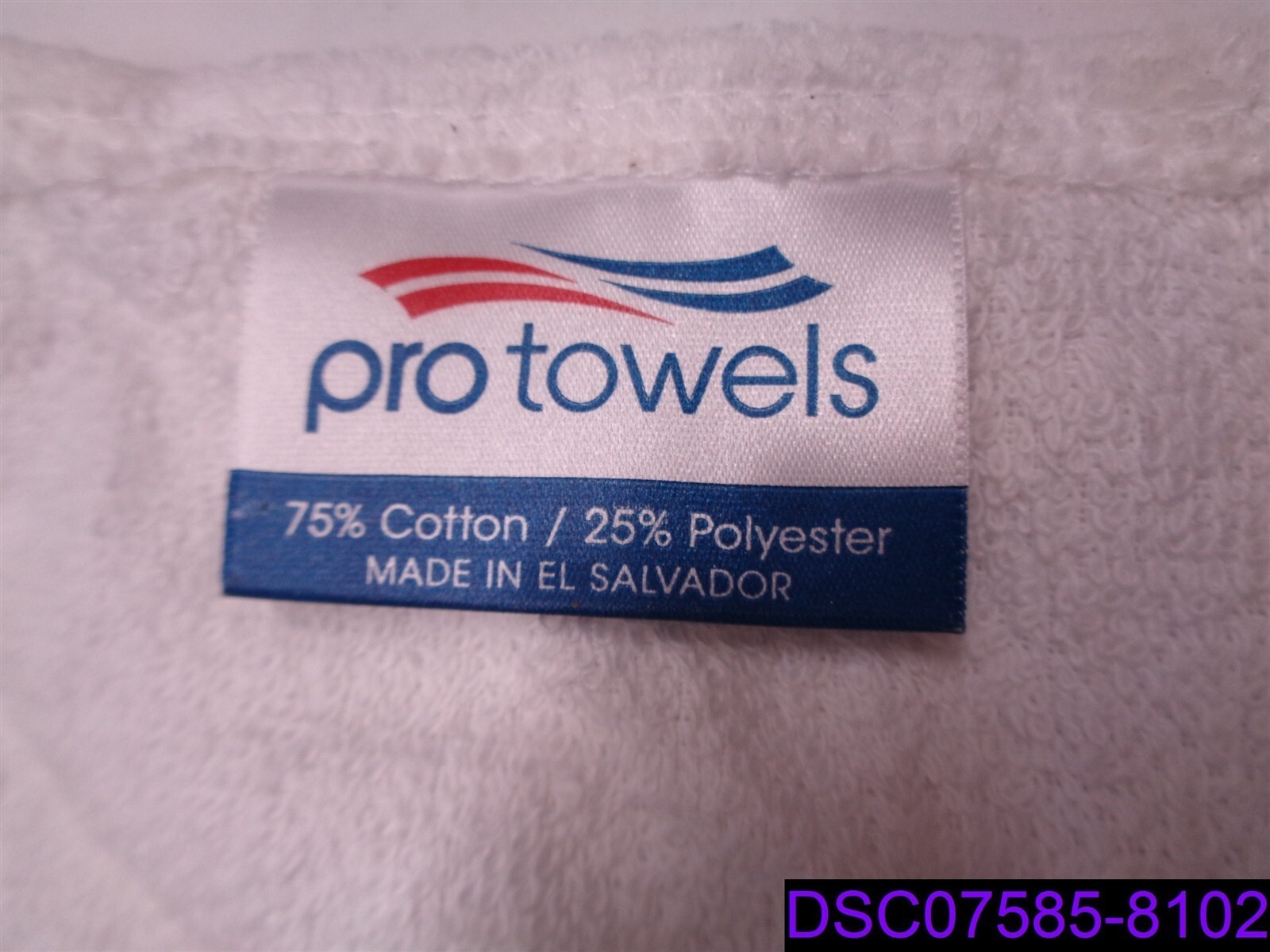 NEED WASHED Qty = 34: Pro Towels 75% Cotton/25% Polyester 17″ x 13″ White
