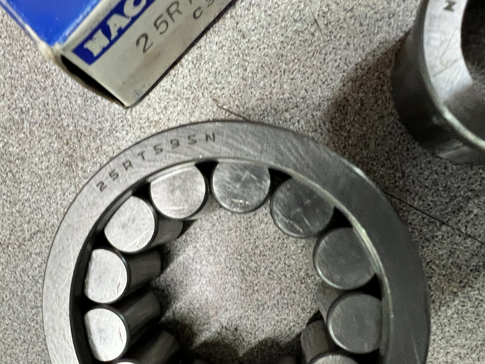 NEW IN BOX NACHI 25RT59SC3 BEARING 25RTK59SN