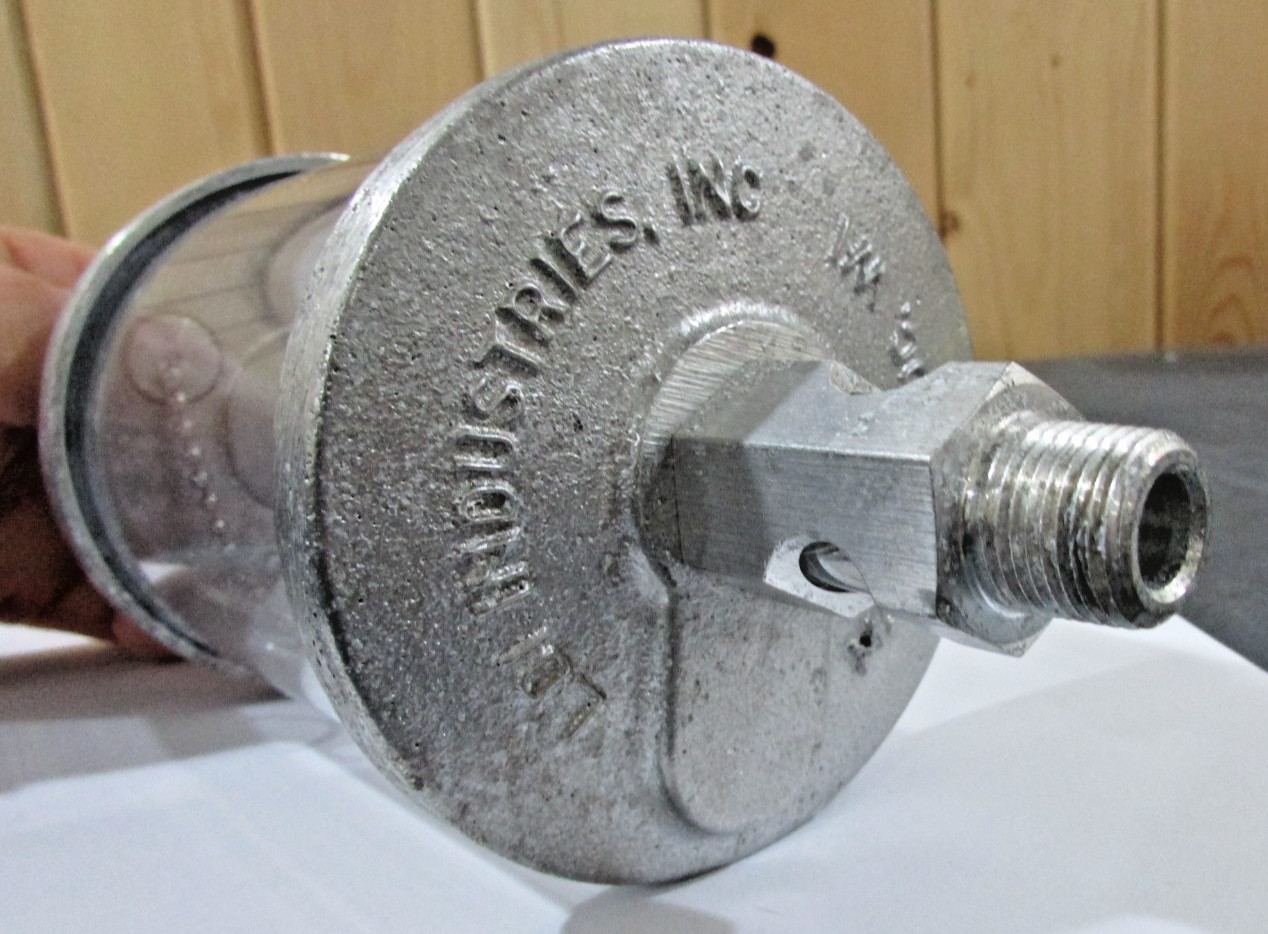 LDI Industries Oil Reservoir with flow Adjustment Valve Max 160 degree 3/8