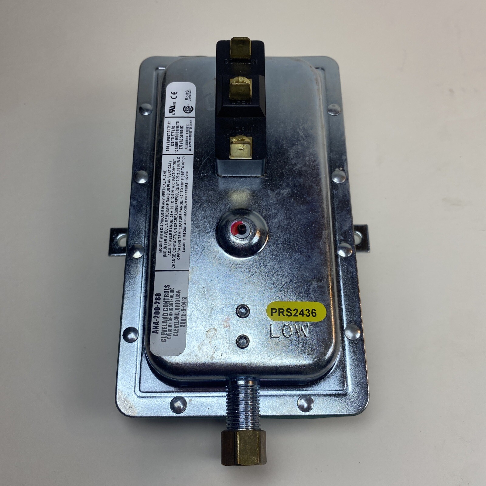 Lochinvar PRS2436 SWITCH, LOW AIR, F9, 1002 – NAT – F9 New Old Stock