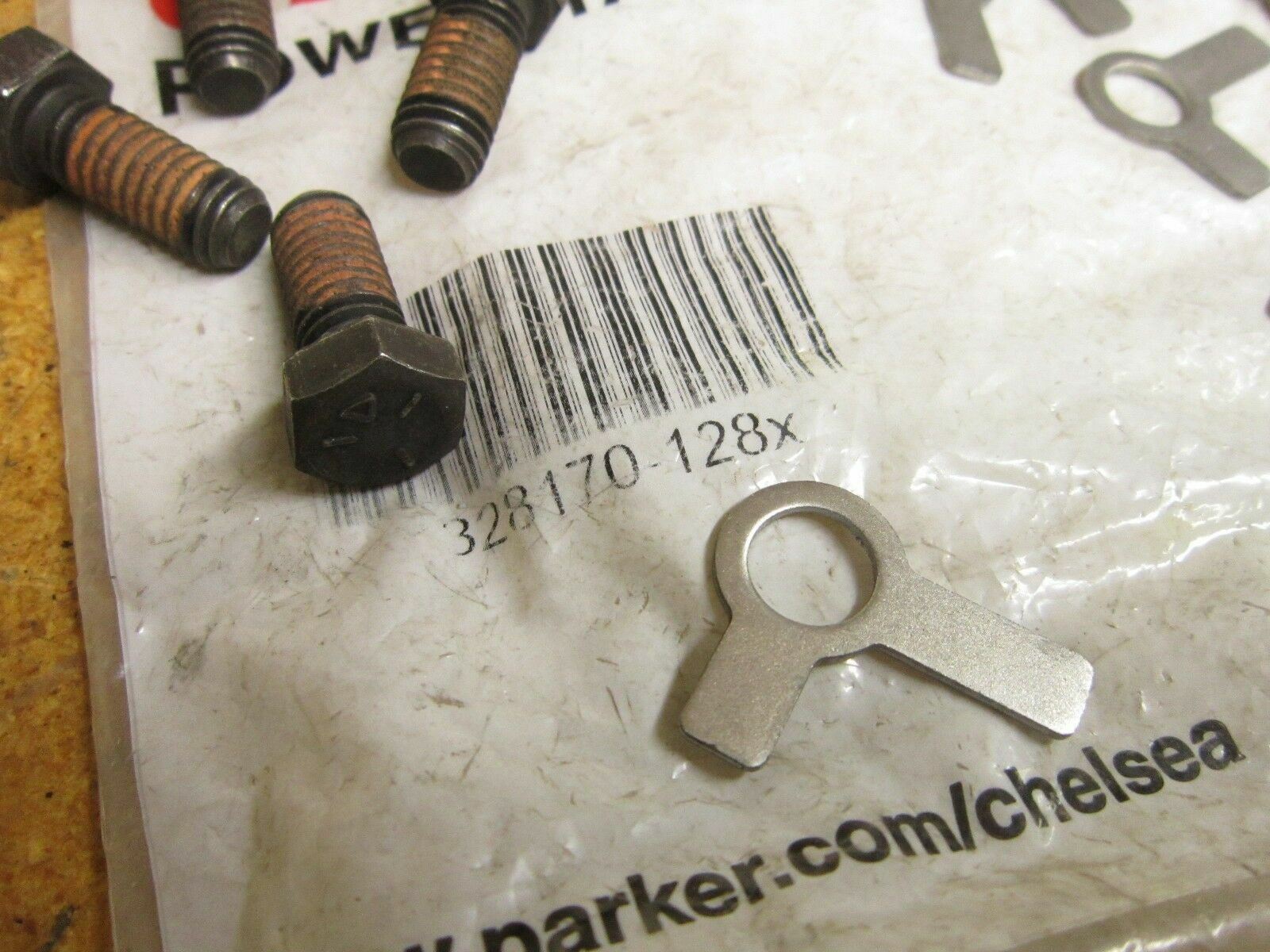 Parker Chelsea 328170-128X Deep Mount Bolt Kit 1″ New