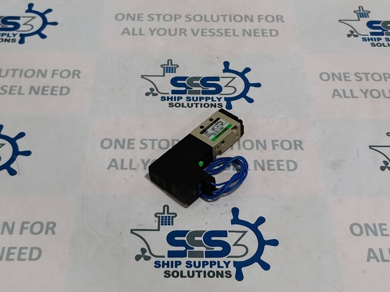 CKD 3KA110-D2 Pneumatic Solenoid Valve with Coil AC100V Press 0.15-0.7MPa