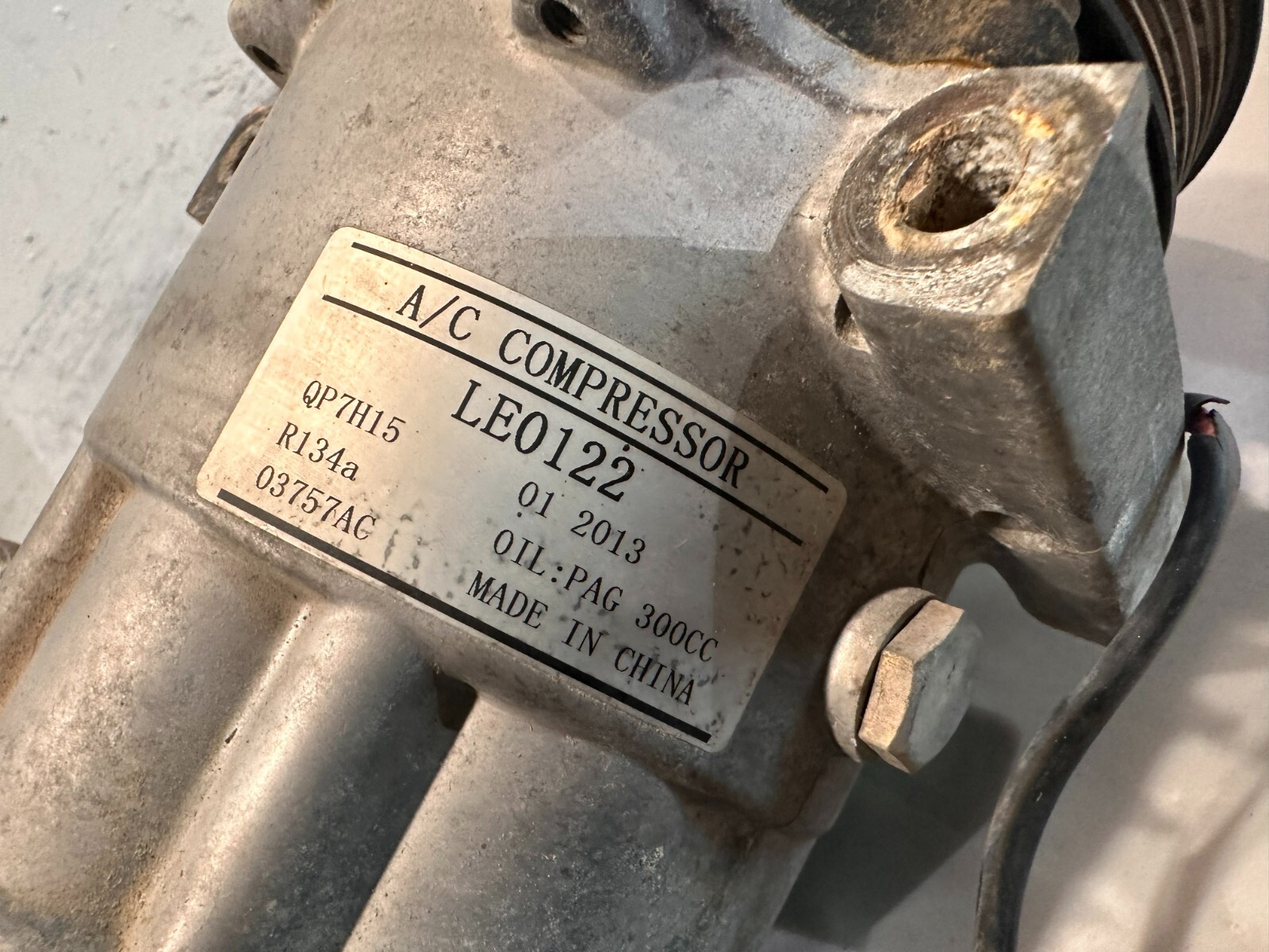 2005 Cummins ISX15 DOHC TRP LEO122 A/C COMPRESSOR R134a OEM