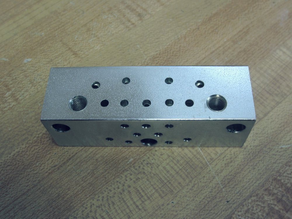 Graco Trabon Lubriquip B12A Divider Block NPSF