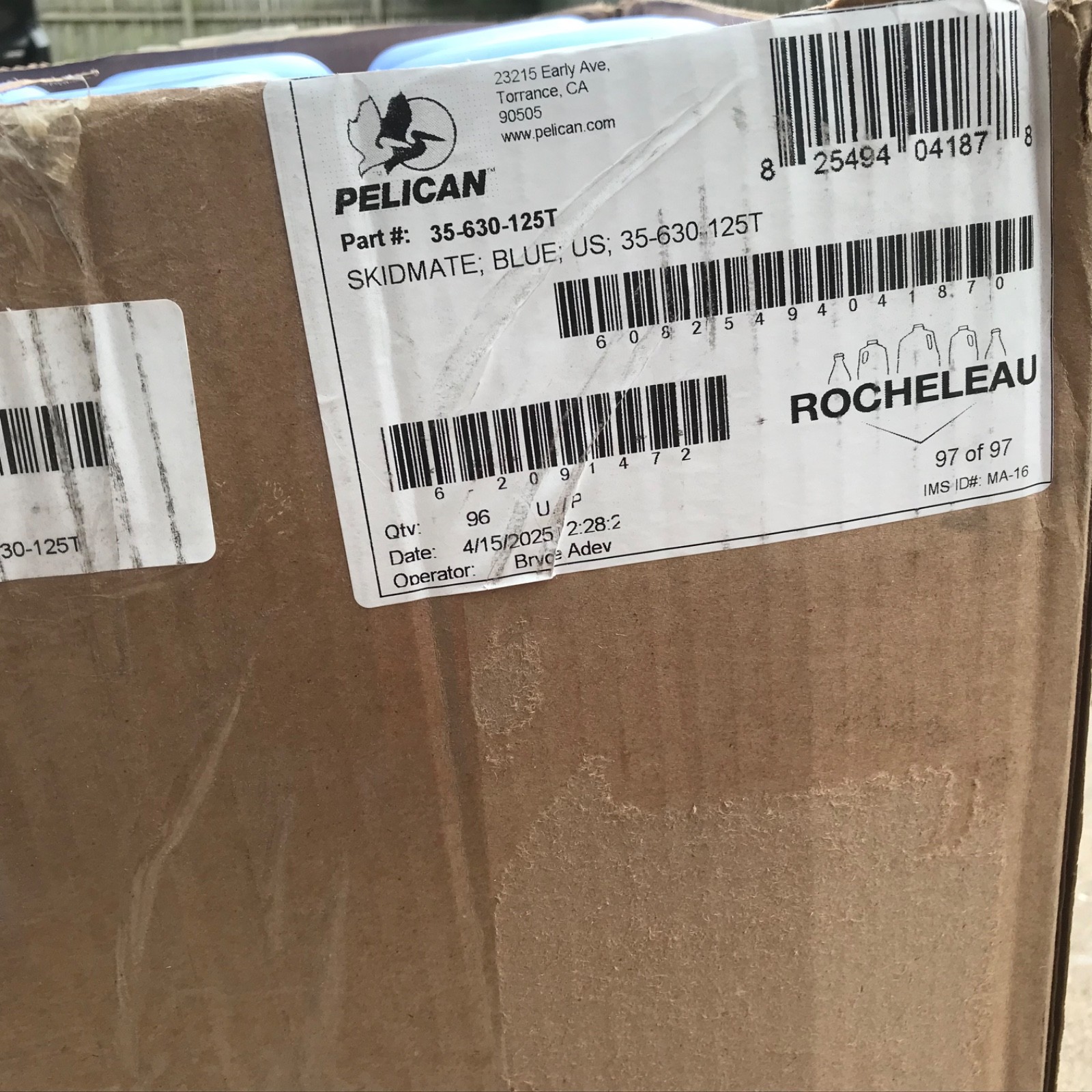 (96) Hardigg Pelican Skid-Mate Blue Pallet Cushion Pads W/T-nut 5/16 35-630-125T