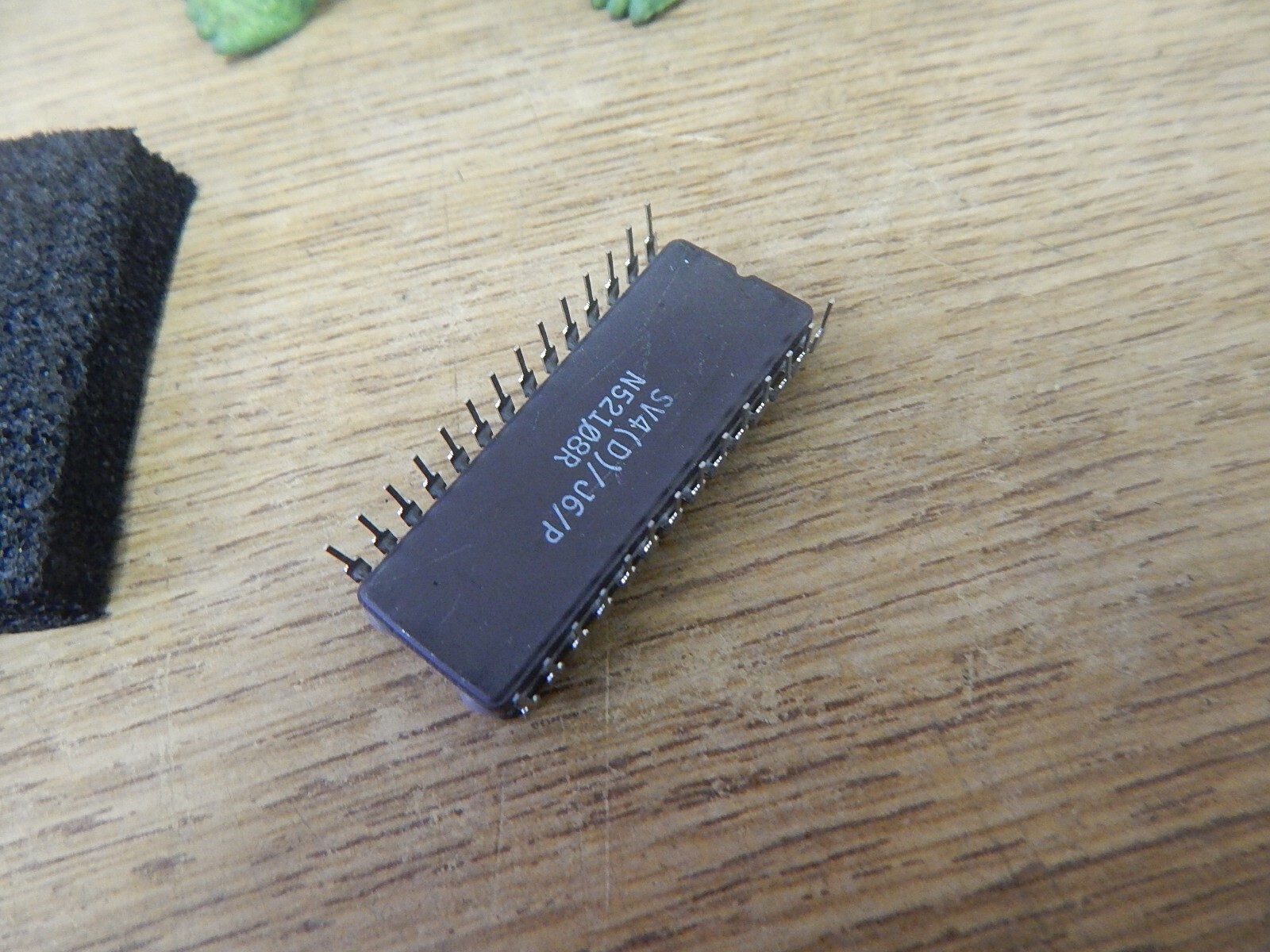 Circuit Chip B8830 170 NMC27C512AQ *FREE SHIPPING*