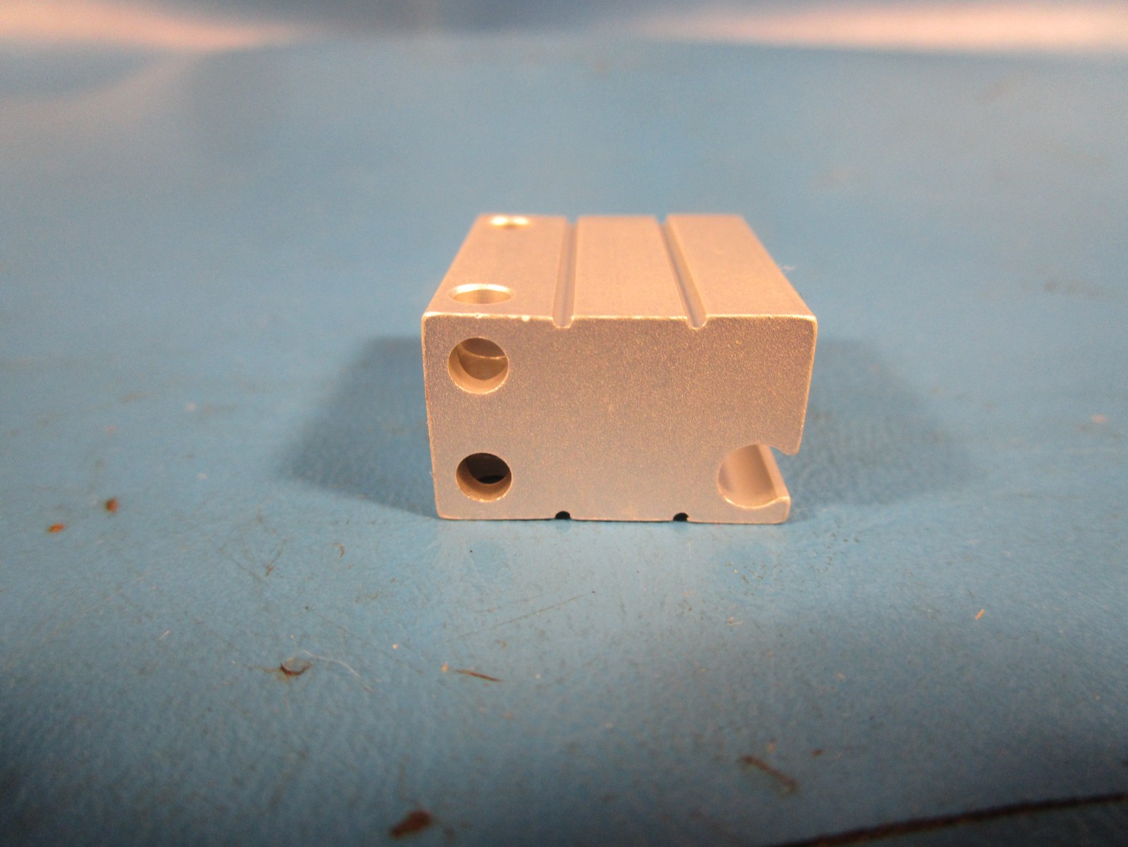 SMC CDUJB8-6DM, Mini Free Mount Cylinder, 8mm Bore, 6mm Stroke, Auto Switch,Male