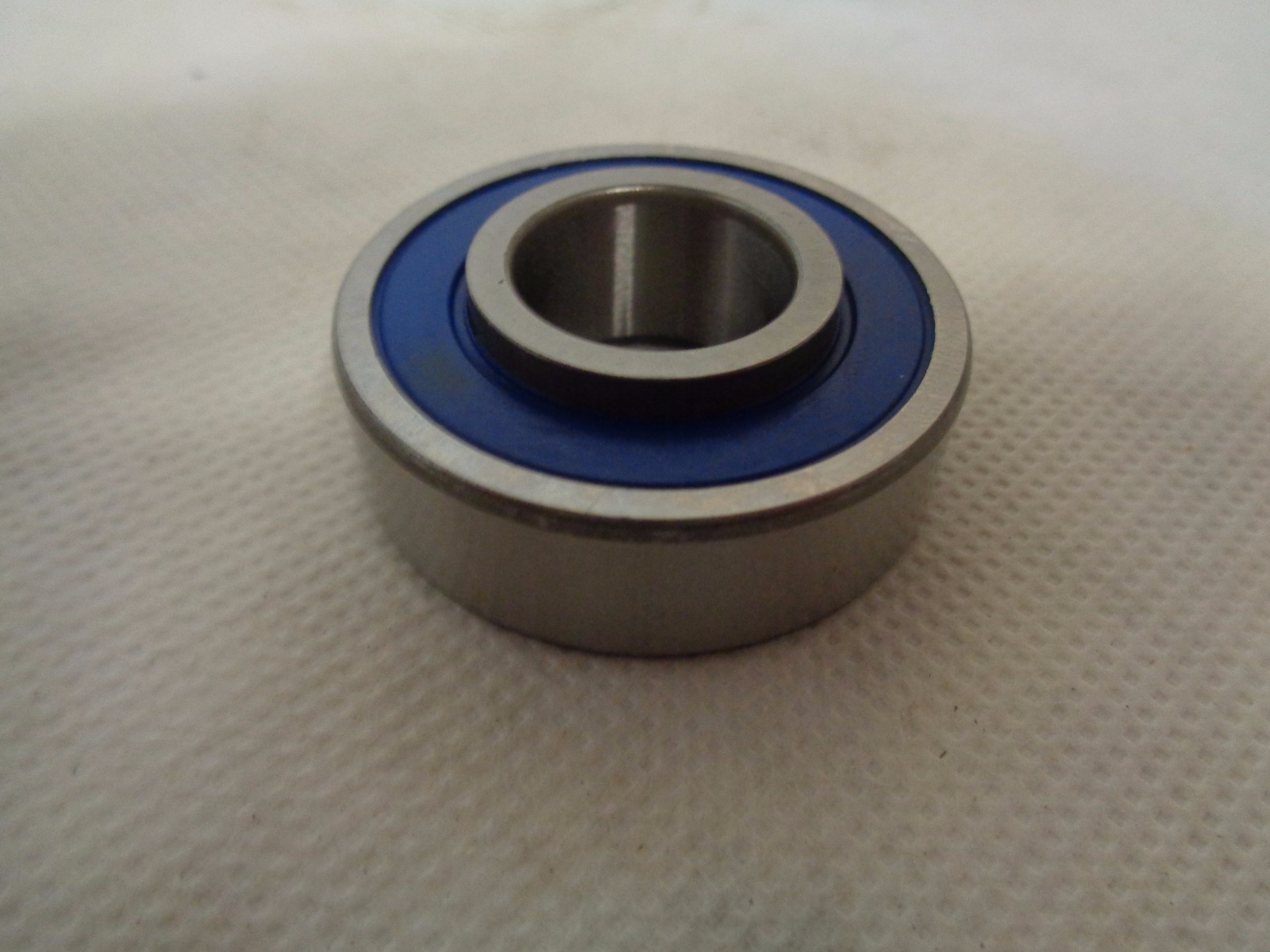 NEW KSK 87503 1 SIDE SHIELDED 1 SIDE RUBBER SEALED BEARING