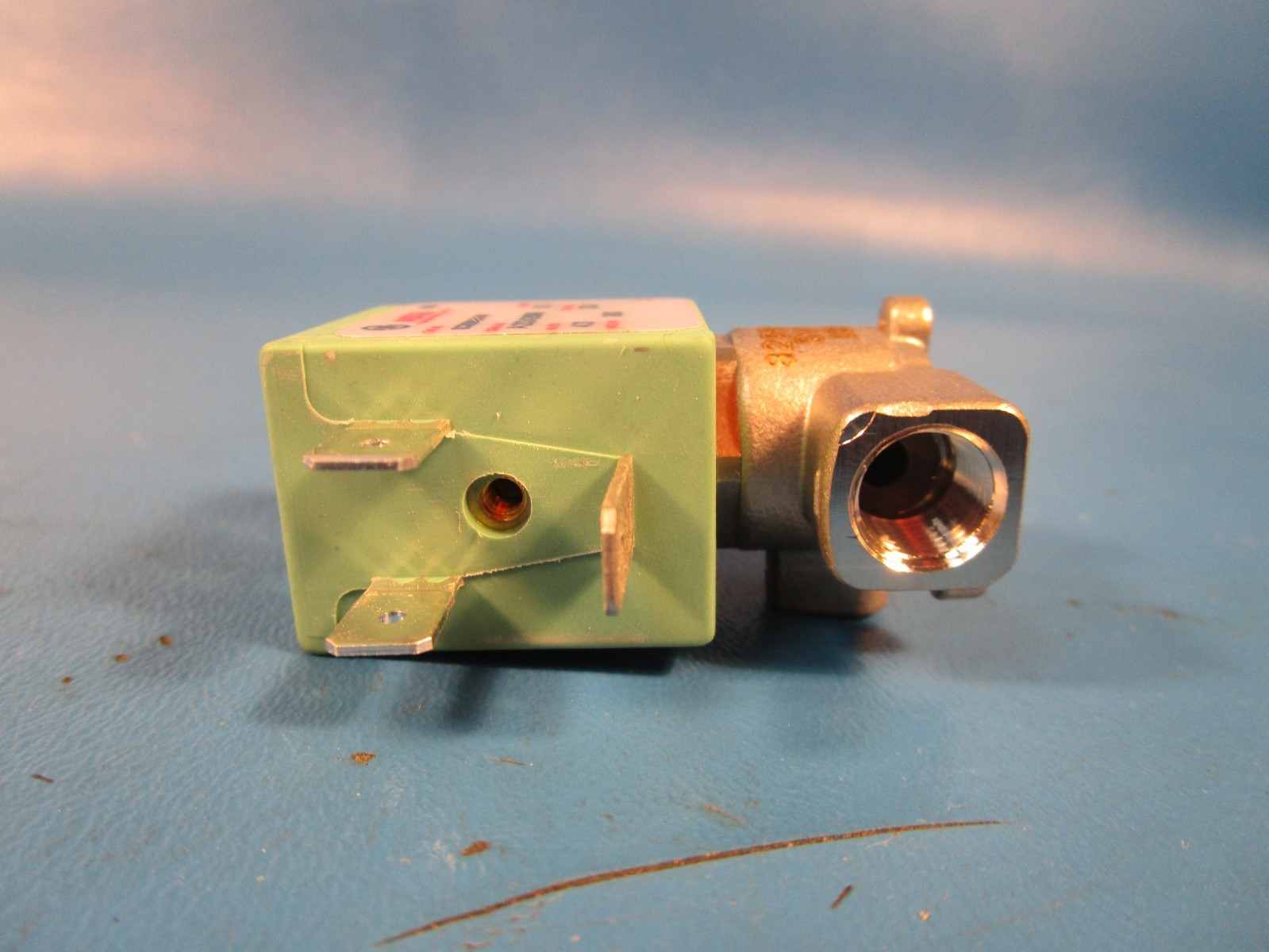 Asco SC8256A014V, SOLENOID VALVE, 1/8 X 1/16, 2 WAY, STAINLESS STEEL, 120 VOLT/6