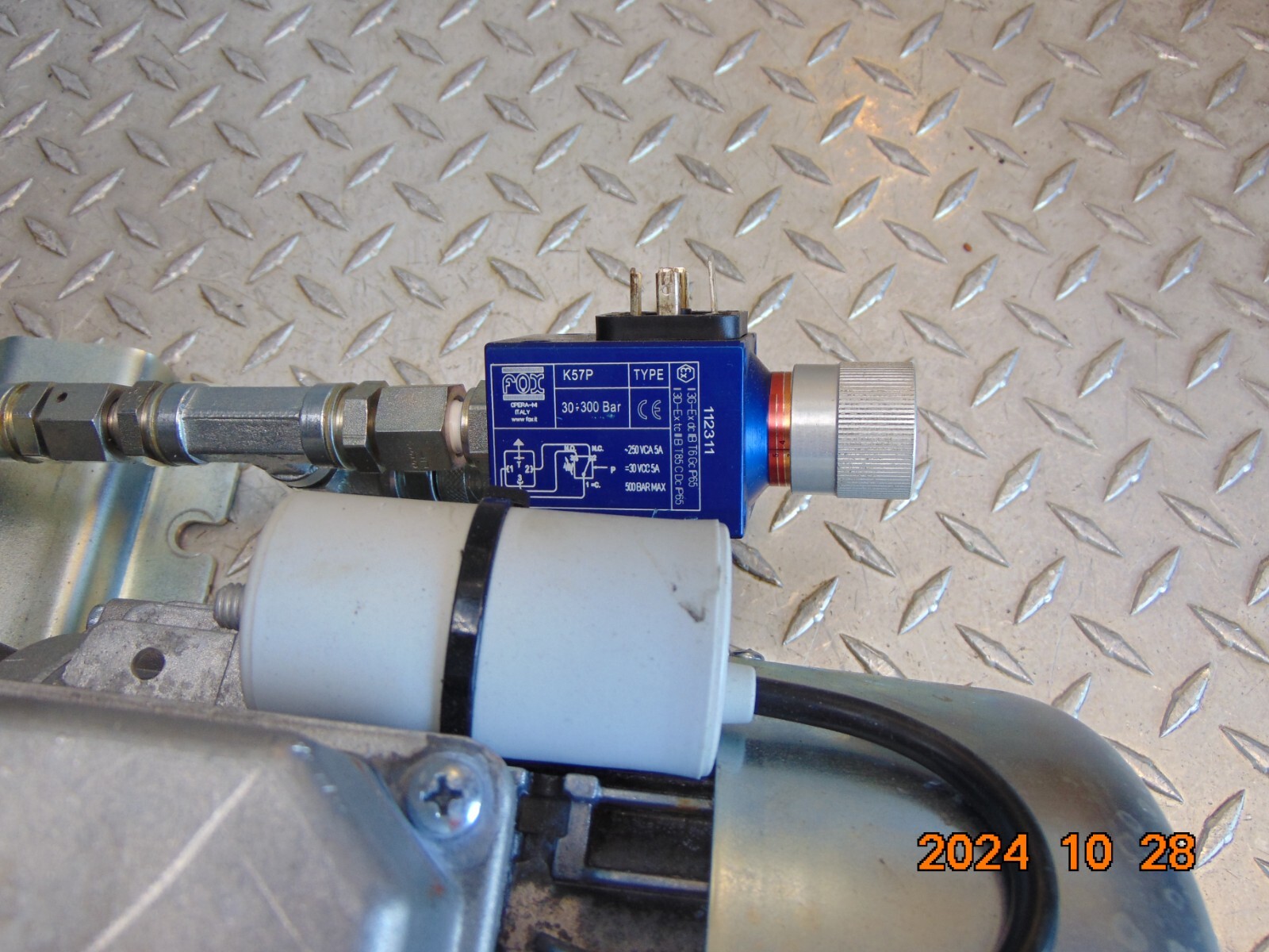 TEE FLUIDS PUMP C.M.E. M80 B-2 MOTOR FOX TYPE K57P PRESSURE SWITCH
