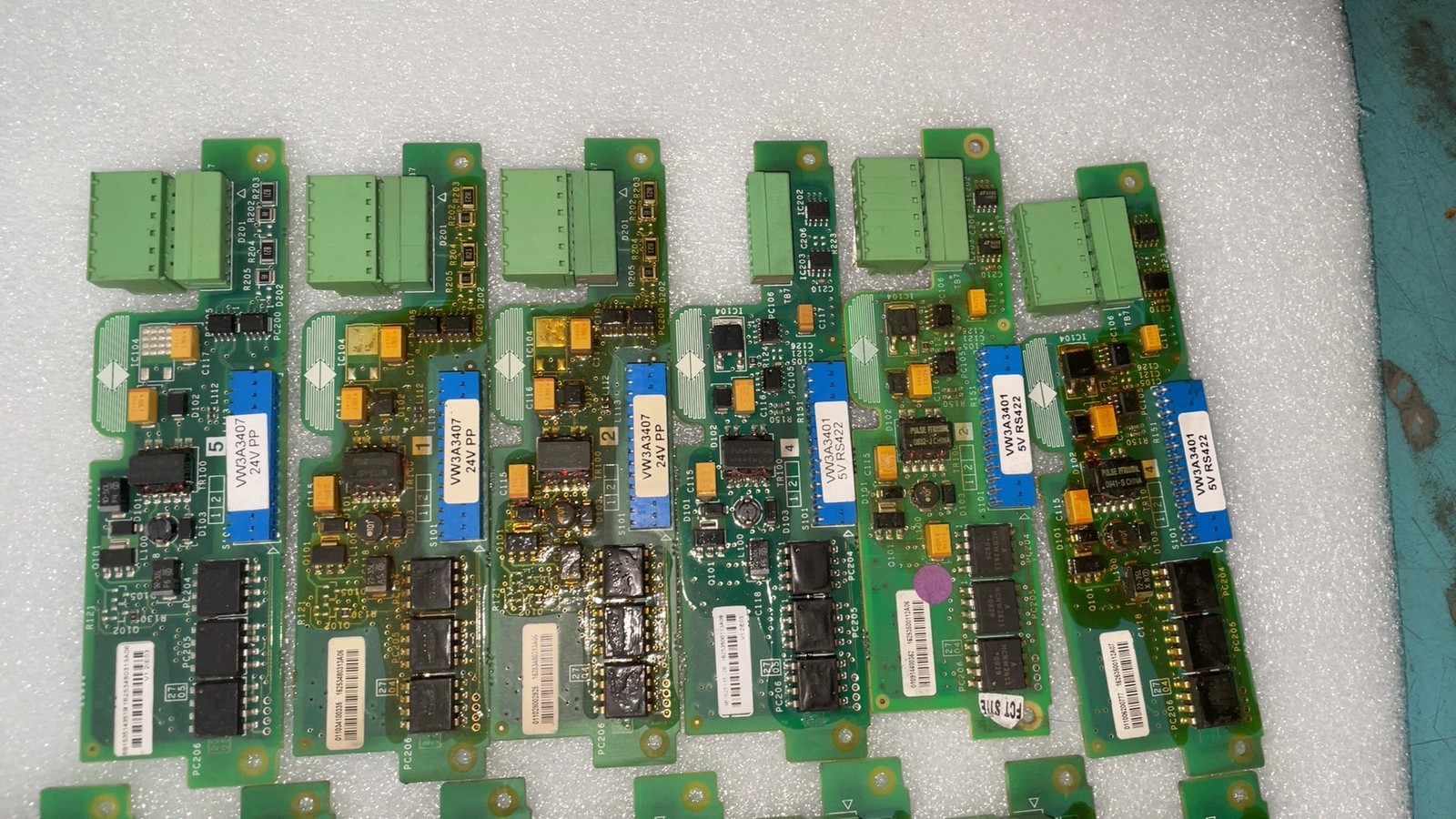 1P VW3A3401 5V Accept counteroffer