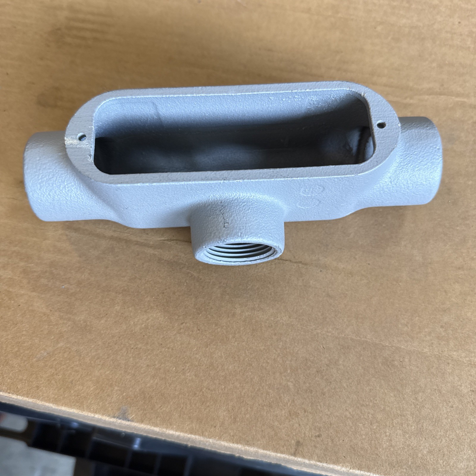 Appleton 1 27 T 1″ Conduit Body I 27 T Form 35