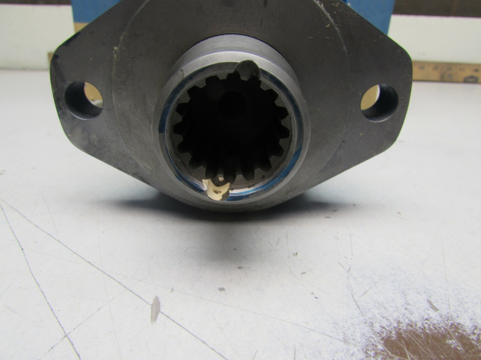 EATON CHAR-LYNN 2TH08AS2S-E 3236, HYDRAULIC MOTOR, NEW! MAKE OFFER!