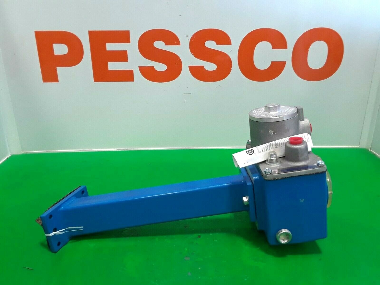 🟠 KENCO OIL LEVEL CONTROLLER KLCE-48B PESSCO IS OFFERING 1 R020421-16-31 🗽