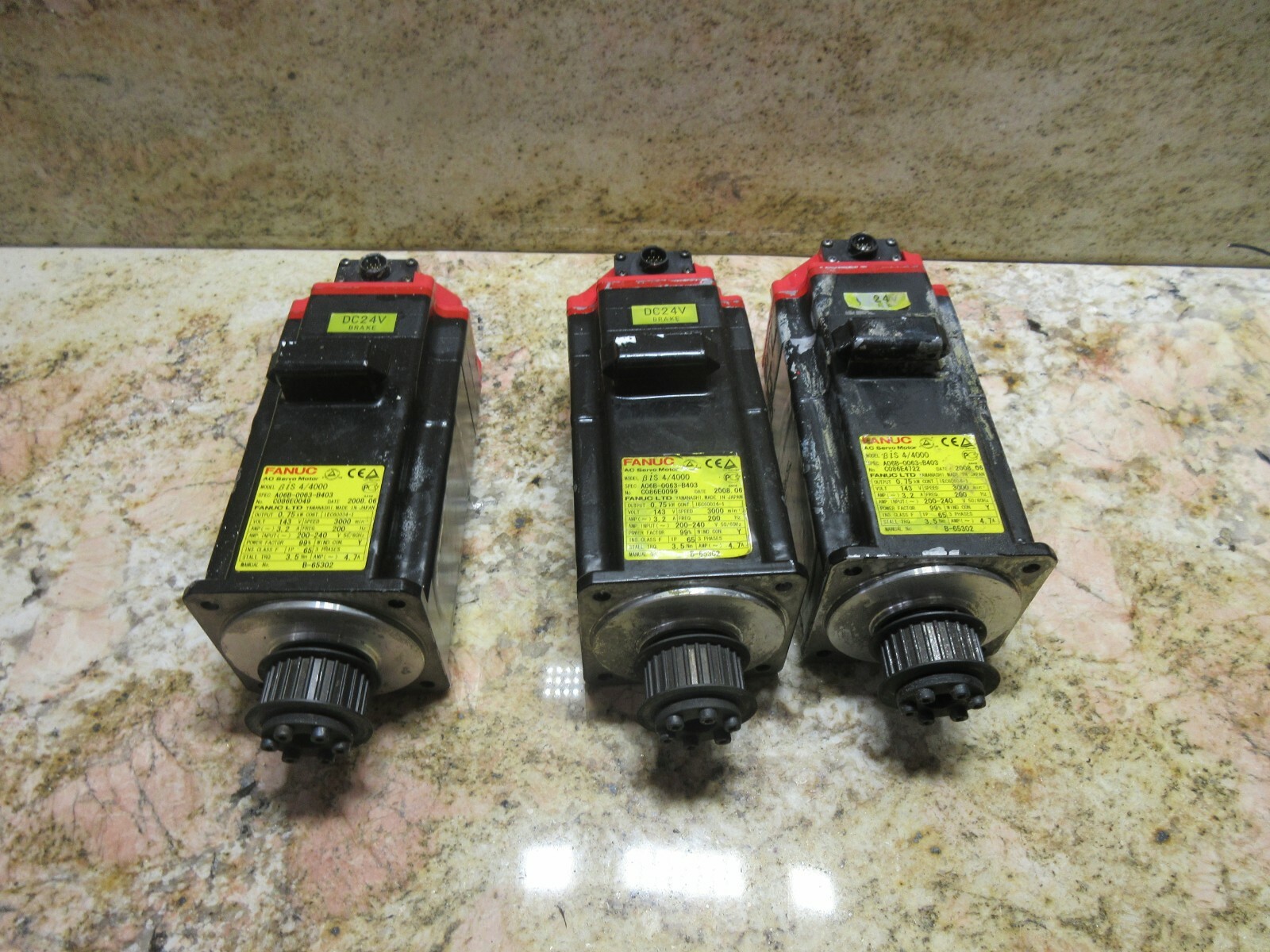 *SPECIAL PRICE* FANUC AC SERVO MOTOR A06B-0063-B403 A860-2020-T301 EACH 1