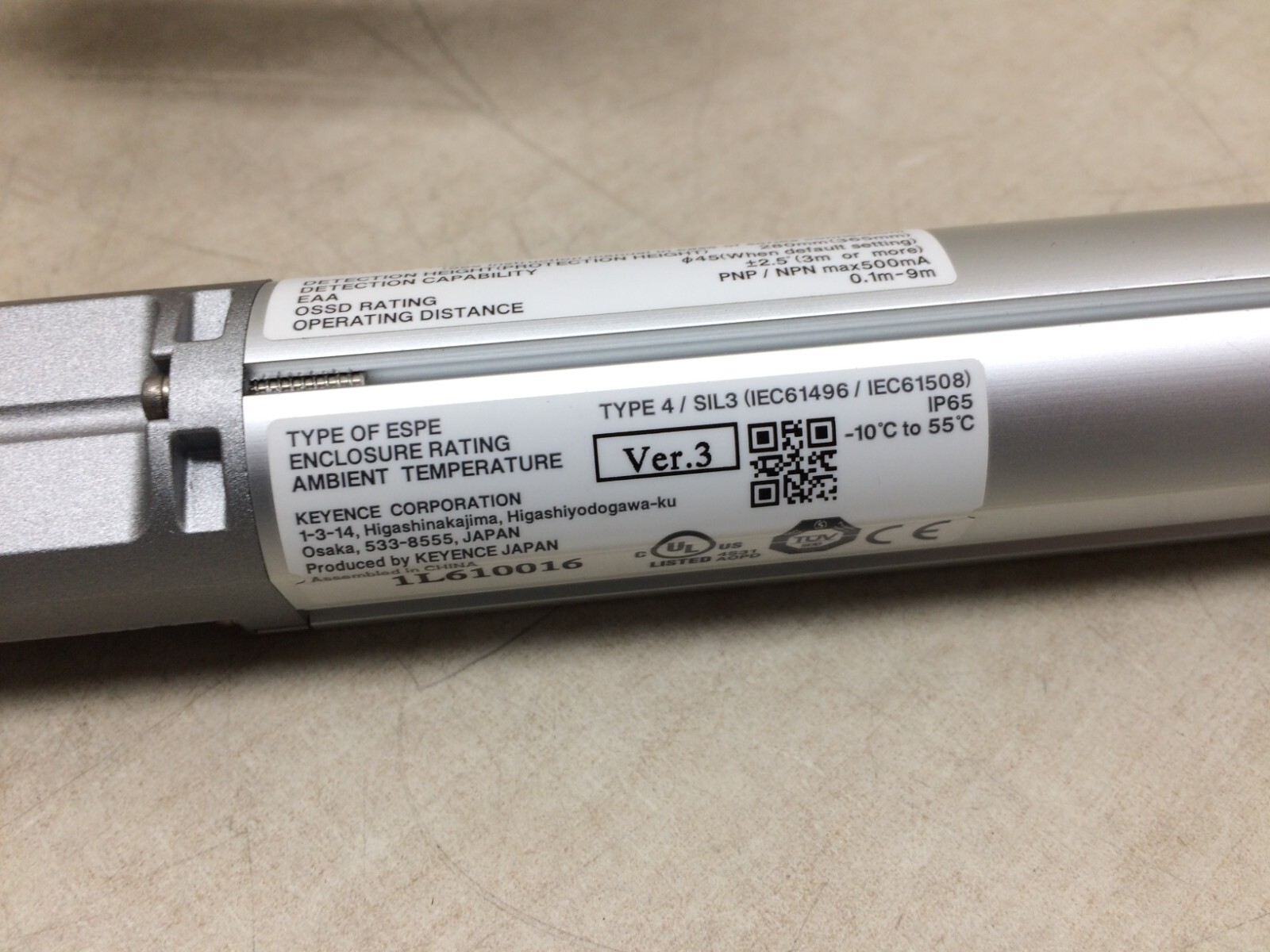Keyence SL-V08L Safety Light Curtain Transmitter & Receiver SL-V08L-T SL-V08L-R