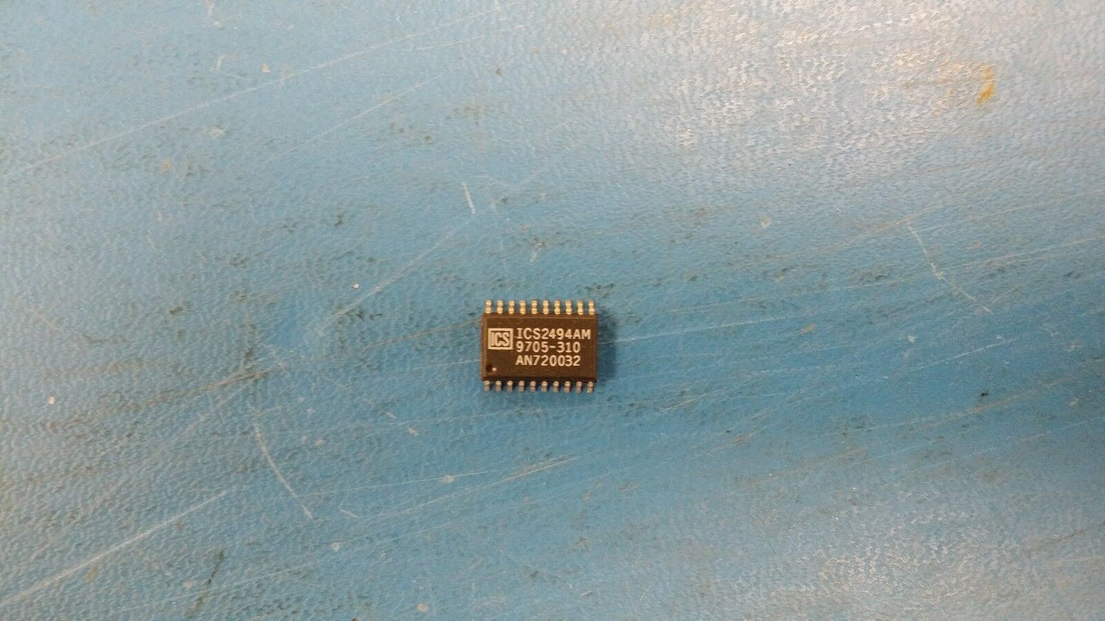(2 PCS) ICS2494AM-310 ICS Video Clock Generator, 135MHz, CMOS, SOIC20