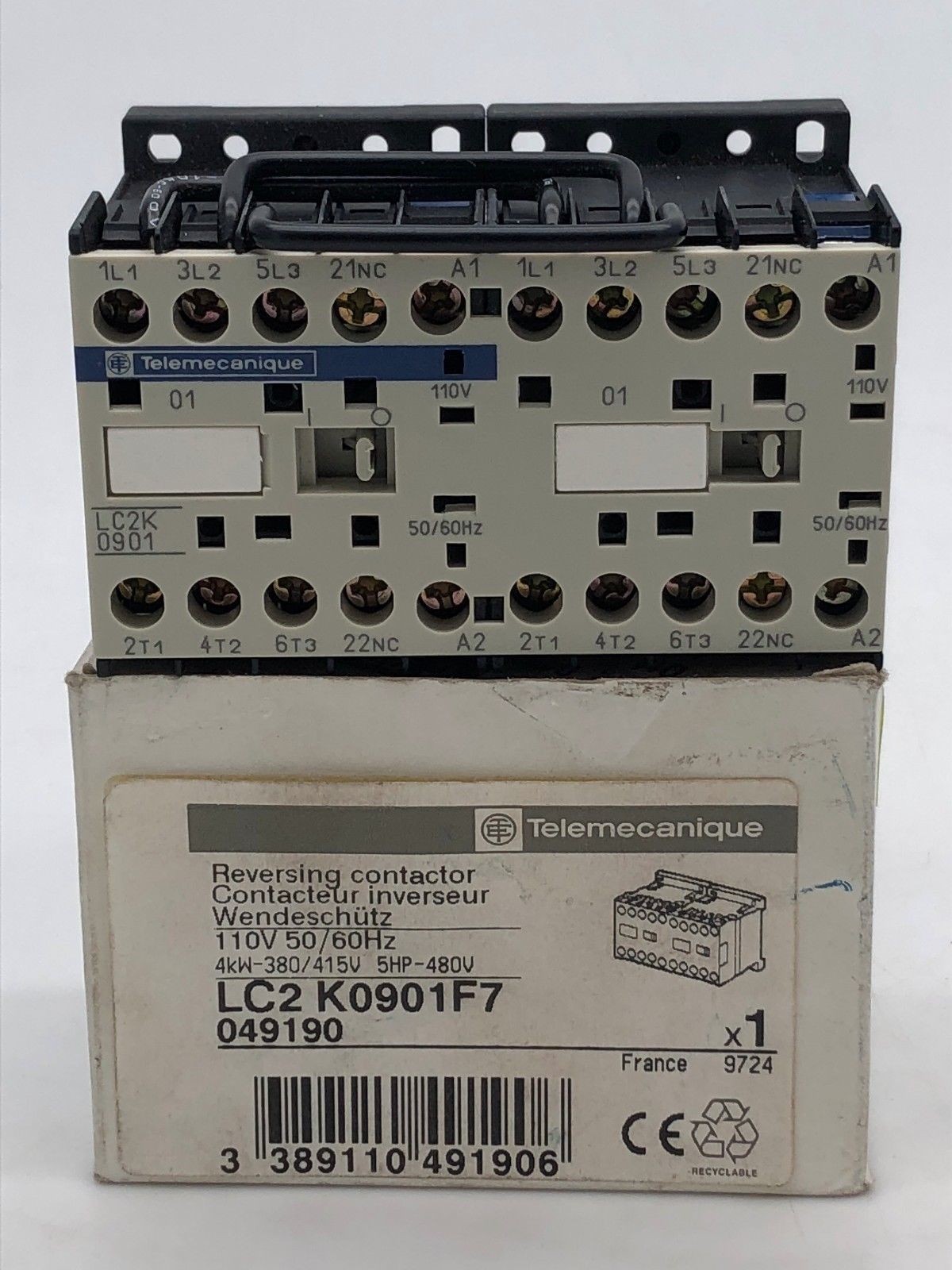 Telemecanique LC2K0901F7 Reversing Contactor 3 Pole AC3 4kW@400V 9A 110VAC Coil