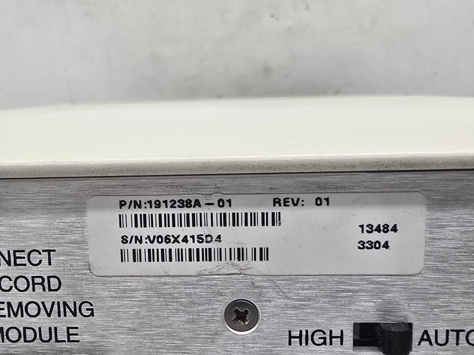 National Instruments NI PXI-1042Q Quiet 8-Slot PXI Chassis Universal AC