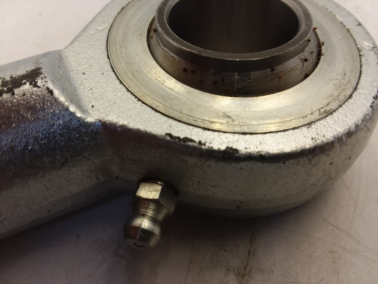DURBAL BRTF 25-00-502 L ROD END BEARING 25MM BORE 7/8″ NPT W/ GREASE FITTING NNB