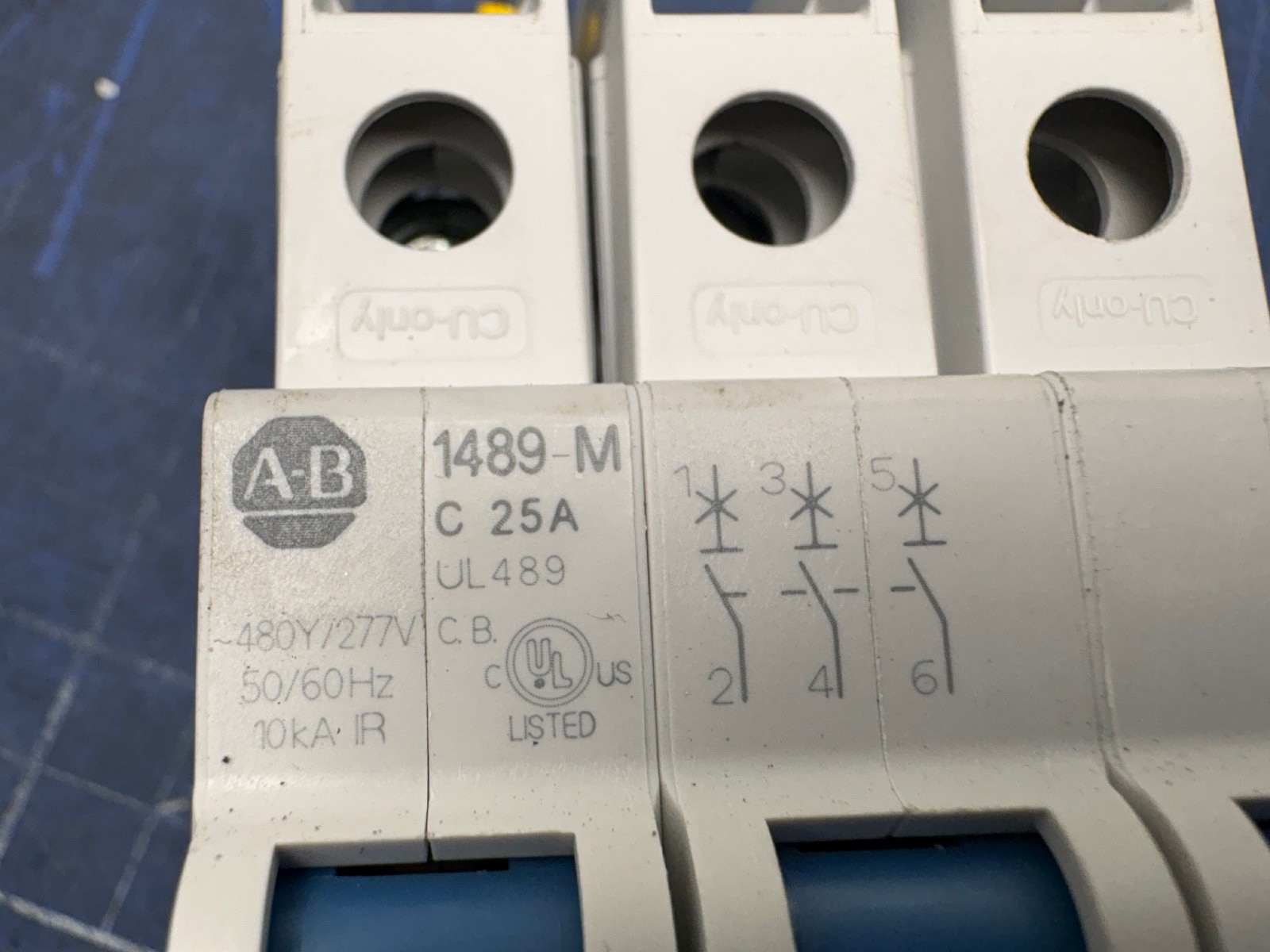 ALLEN BRADLEY 1489-M3C250 SER D 25A 3P 480Y/277V CIRCUIT BREAKER *SEE PICTURES*