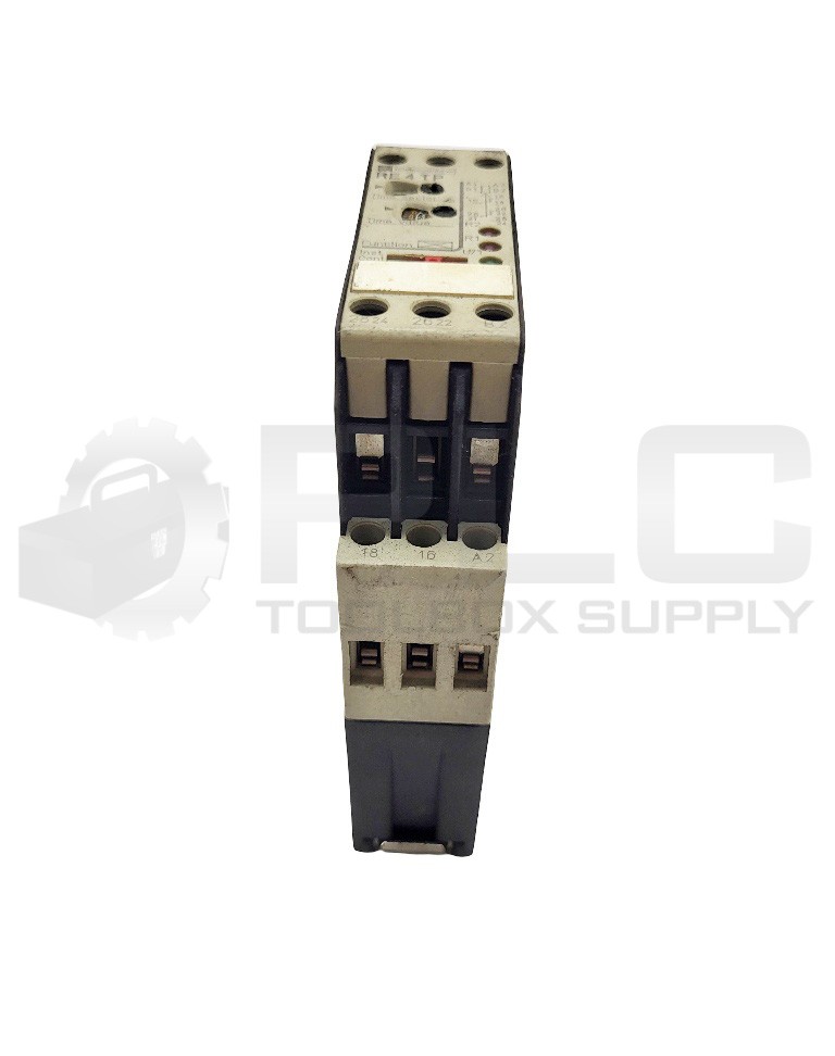 TELEMECANIQUE RE4 TP13BU TIME DELAY RELAY 0.5S-300H