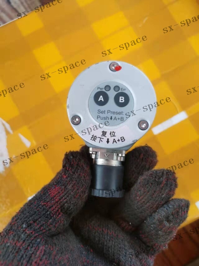 1PCS Type:62-58SN-0000-G13122-S252 100% tested by DHL or FedEx