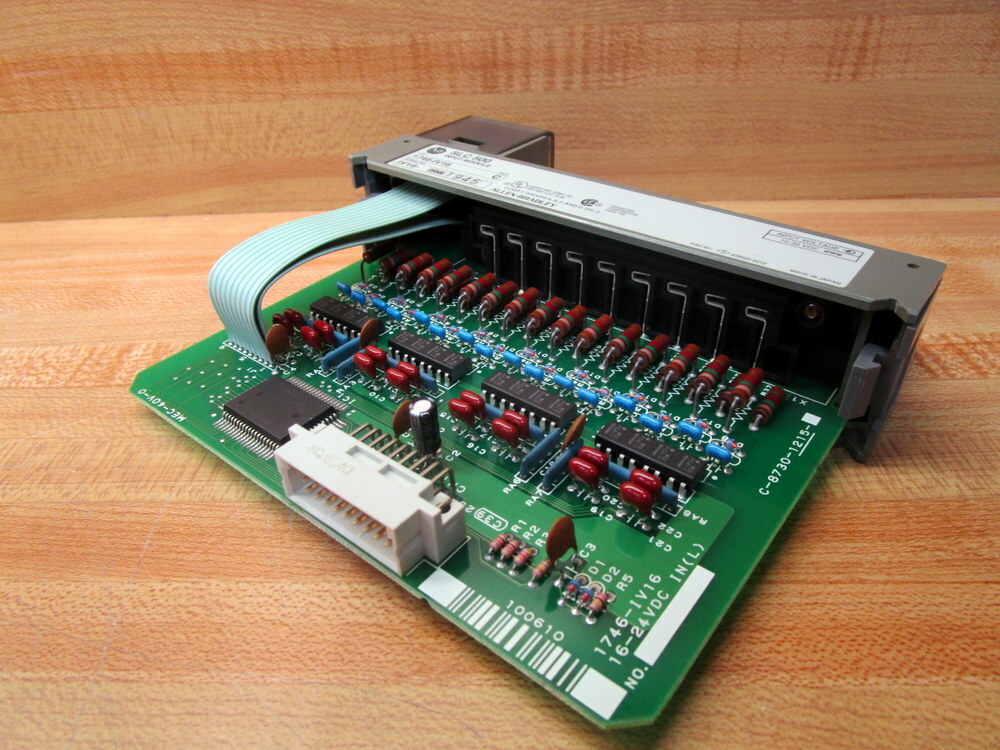 Allen Bradley 1746-IV16 Input Module 1746-1V16 W/O Door/ Series C