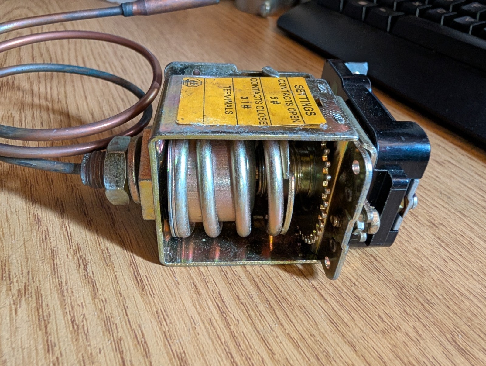 Allen Bradley 836 Differential Pressure Control 836-L32-HJCS-20 New