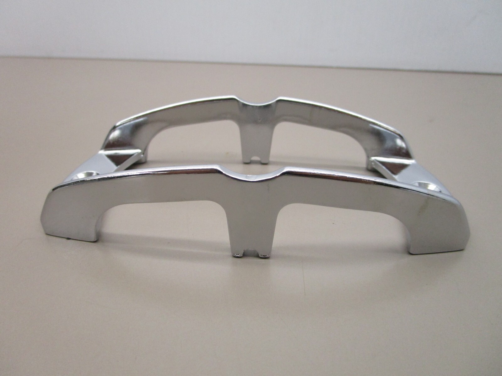 Signal Stat 12M10 7-169 Chrome Lamp Guard for F/1200 Series