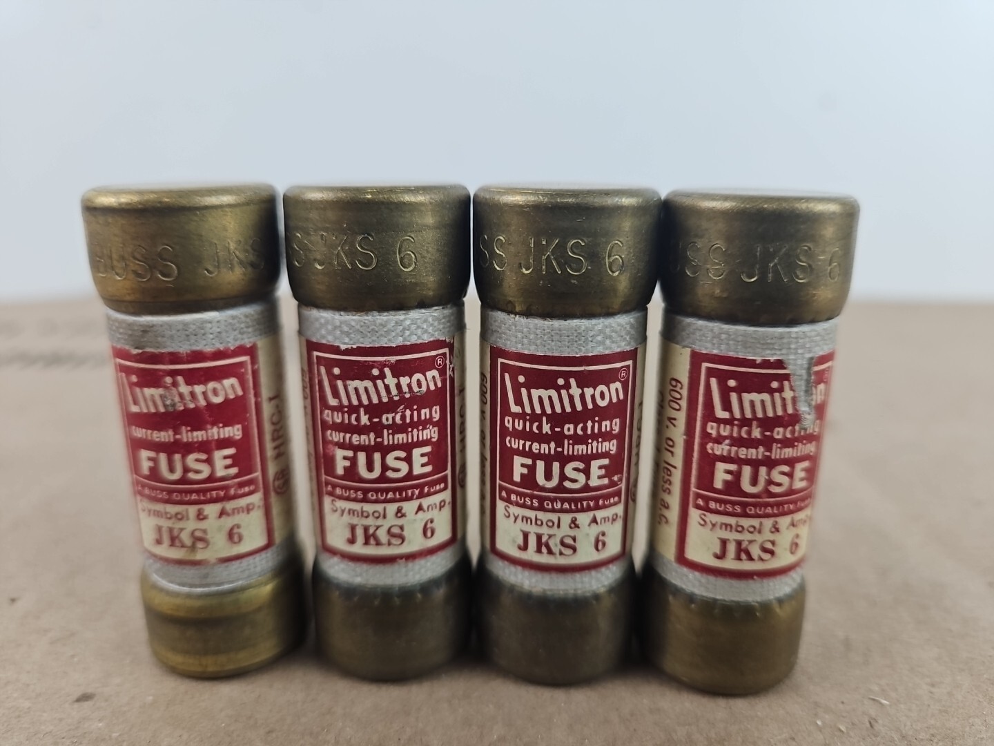 LOT of 4 / BUSSMANN JKS6 LIMITRON CLASS J FUSE / 6A / 600V / NEW SURPLUS
