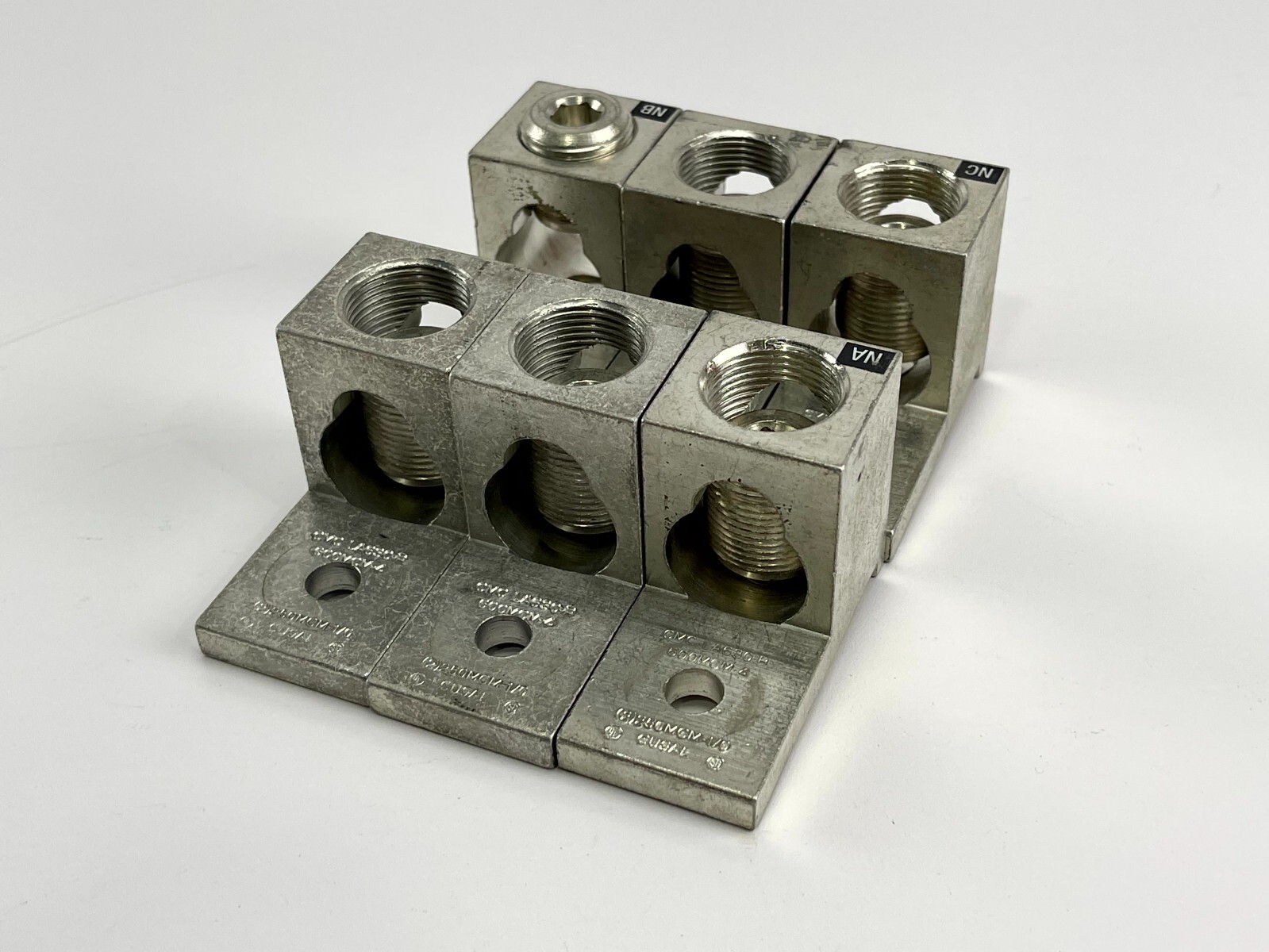 Lot of 6 CMC 600MCM-4 Mechanical Lug LA630-R