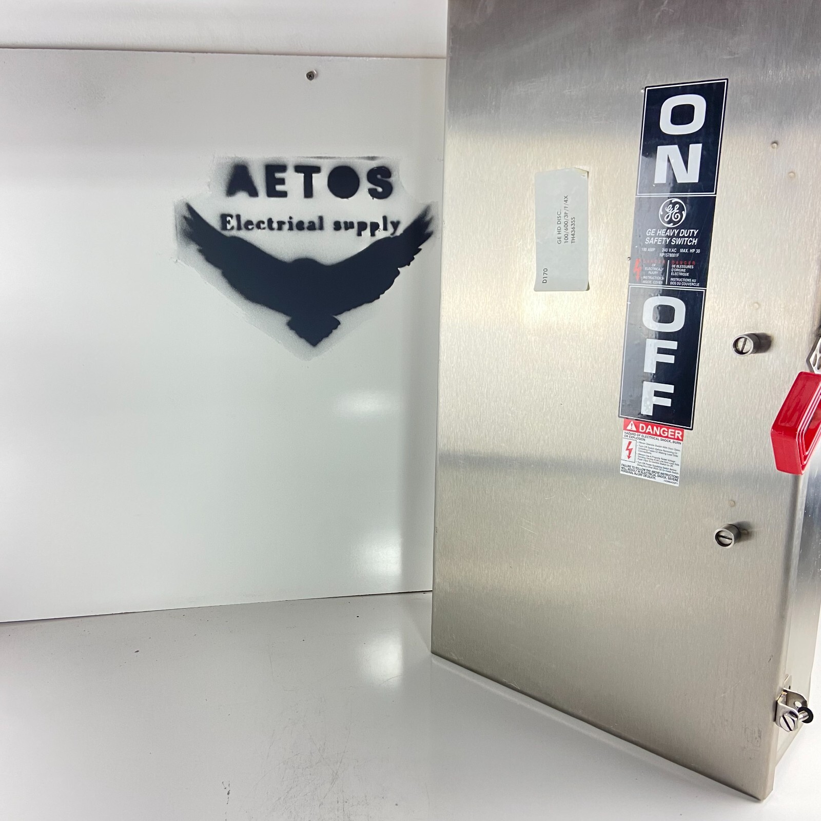 GE TH4323SS SS Heavy duty safety switch fusable 3P 100A 240V