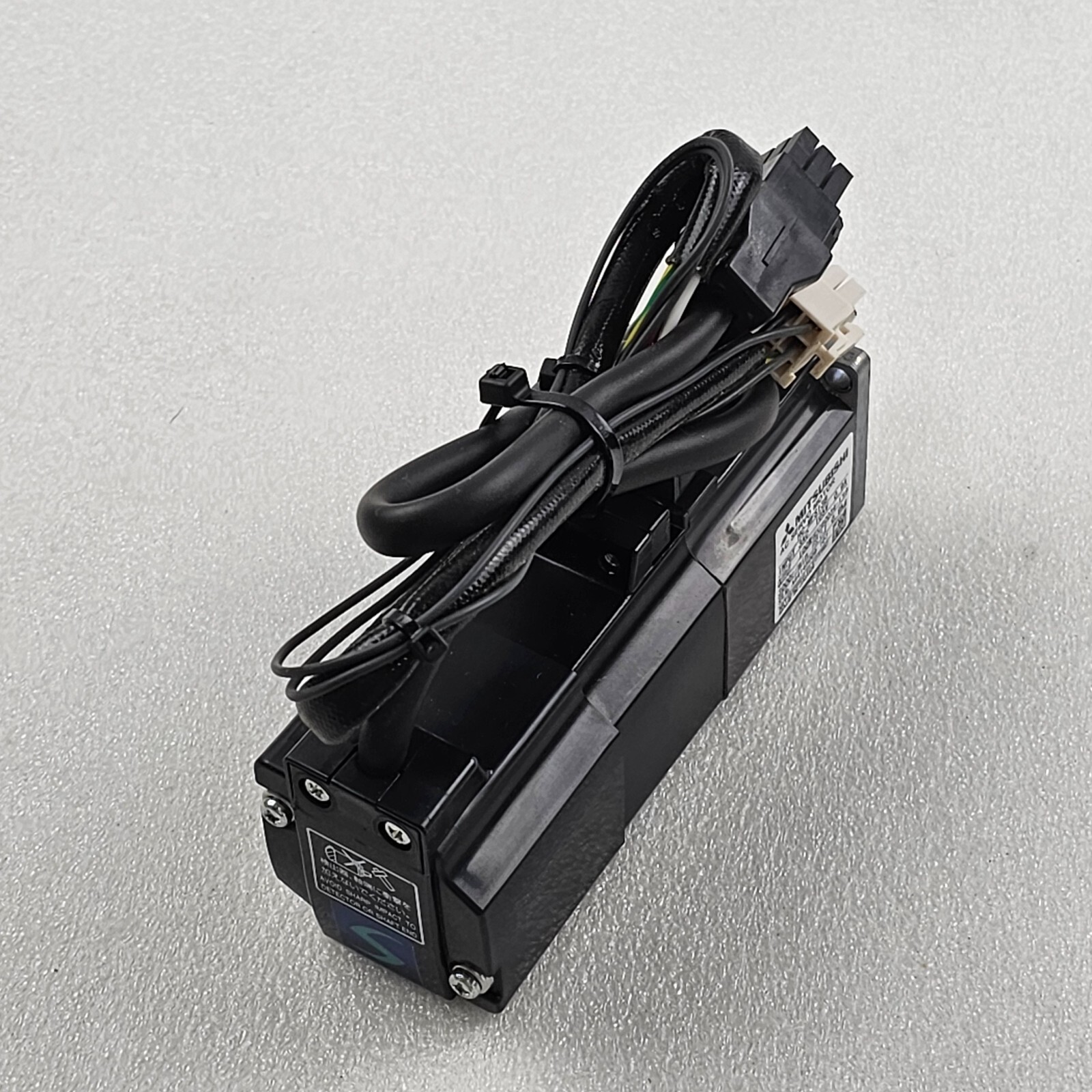 MITSUBISHI AC SERVO MOTOR HC-MFS13B