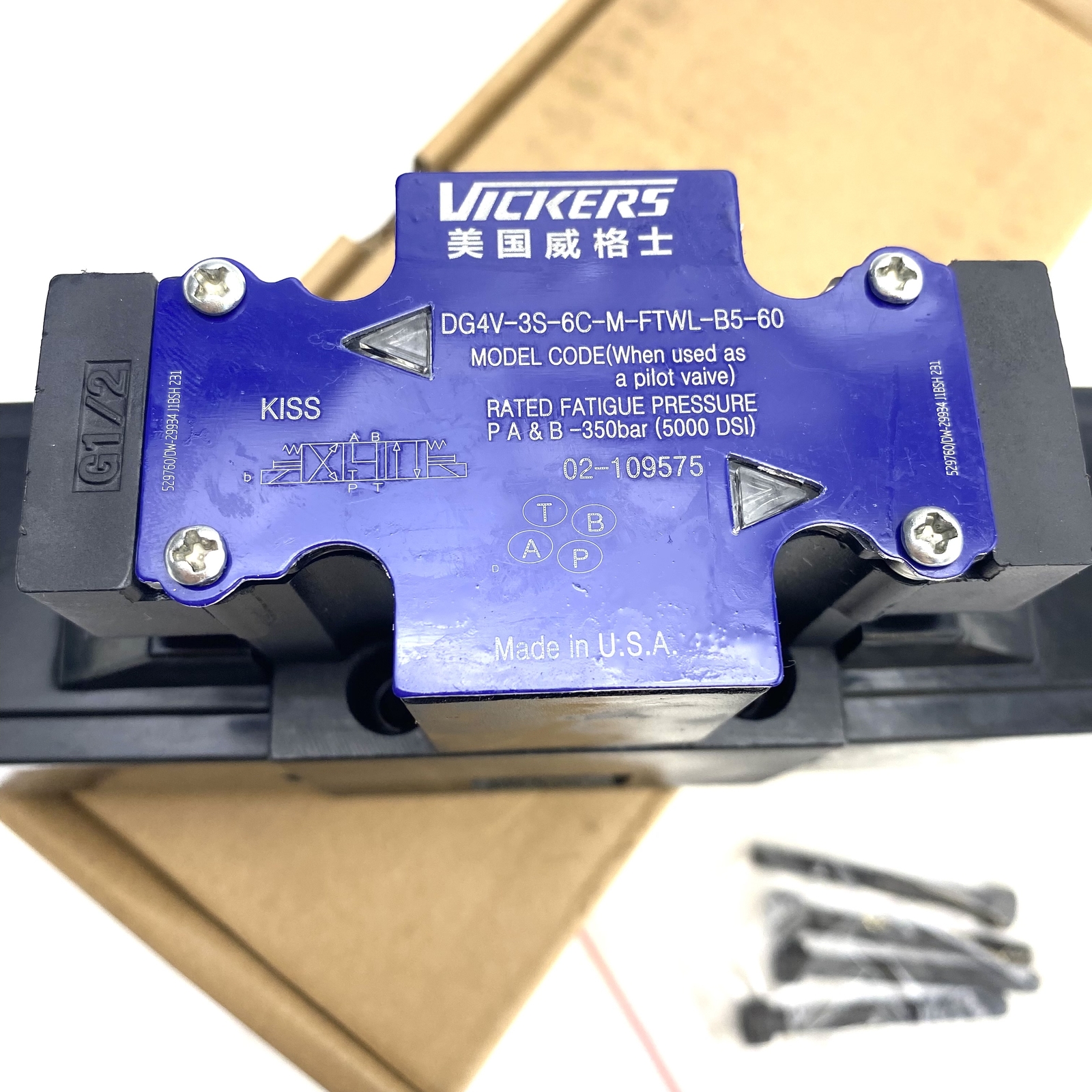 Directional Control Valve Pro-Active Fluid Power DG4V-3S-6C-M-FTWL-B5-60