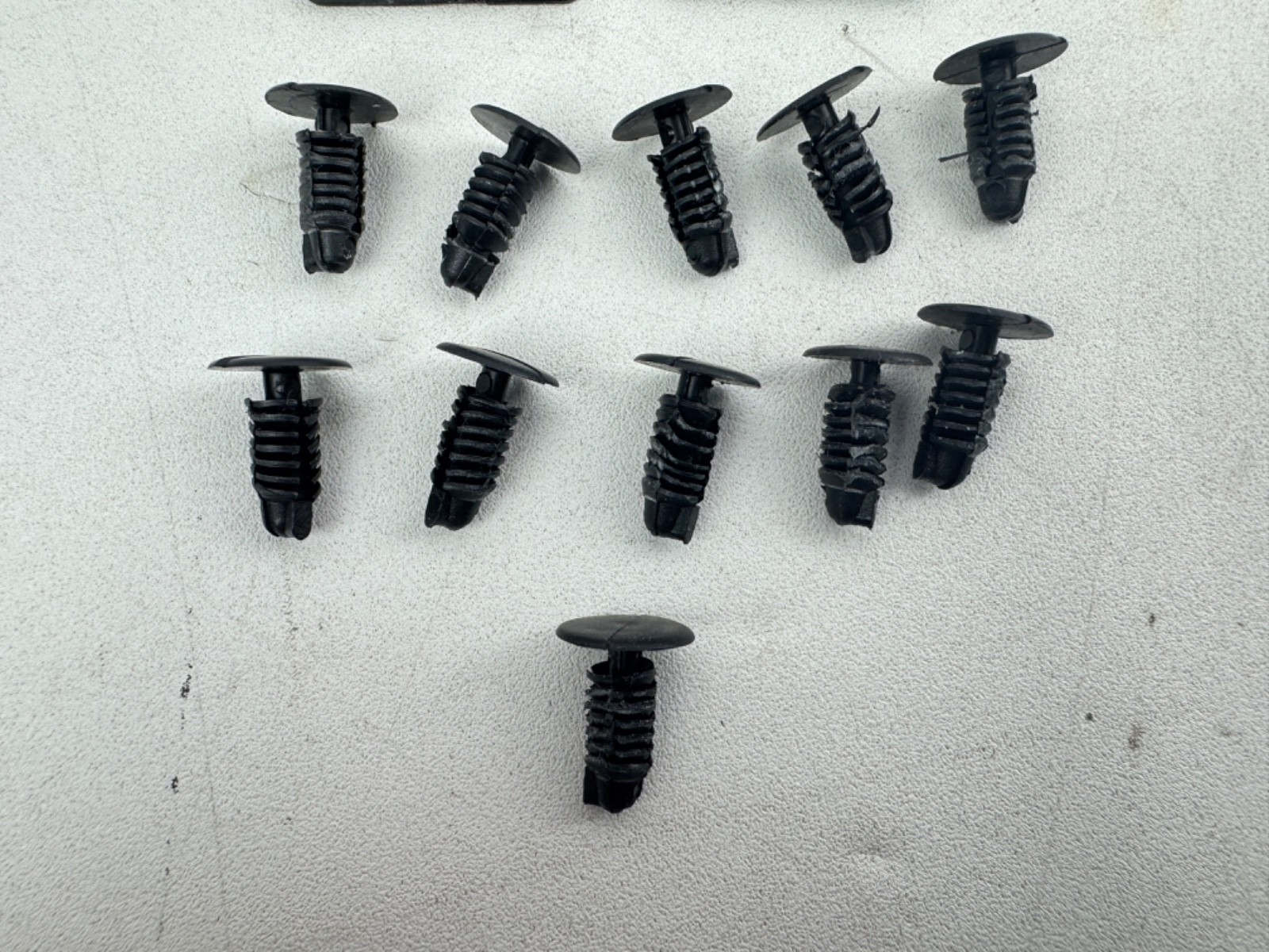 8020.NET 260-248-8030 FLANGE MOUNT END CAP *LOT OF 11 w/ PUSH IN FASTENERS*