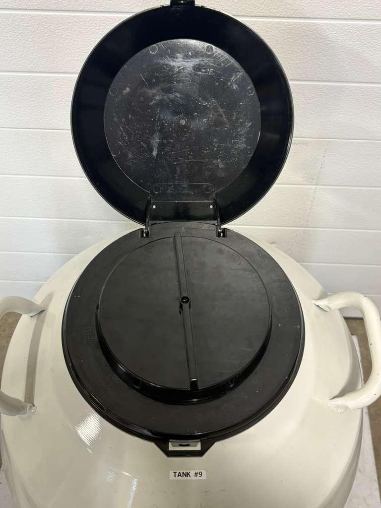 MVE XC47/11-6 Canister Specimen Sample Storage Tank